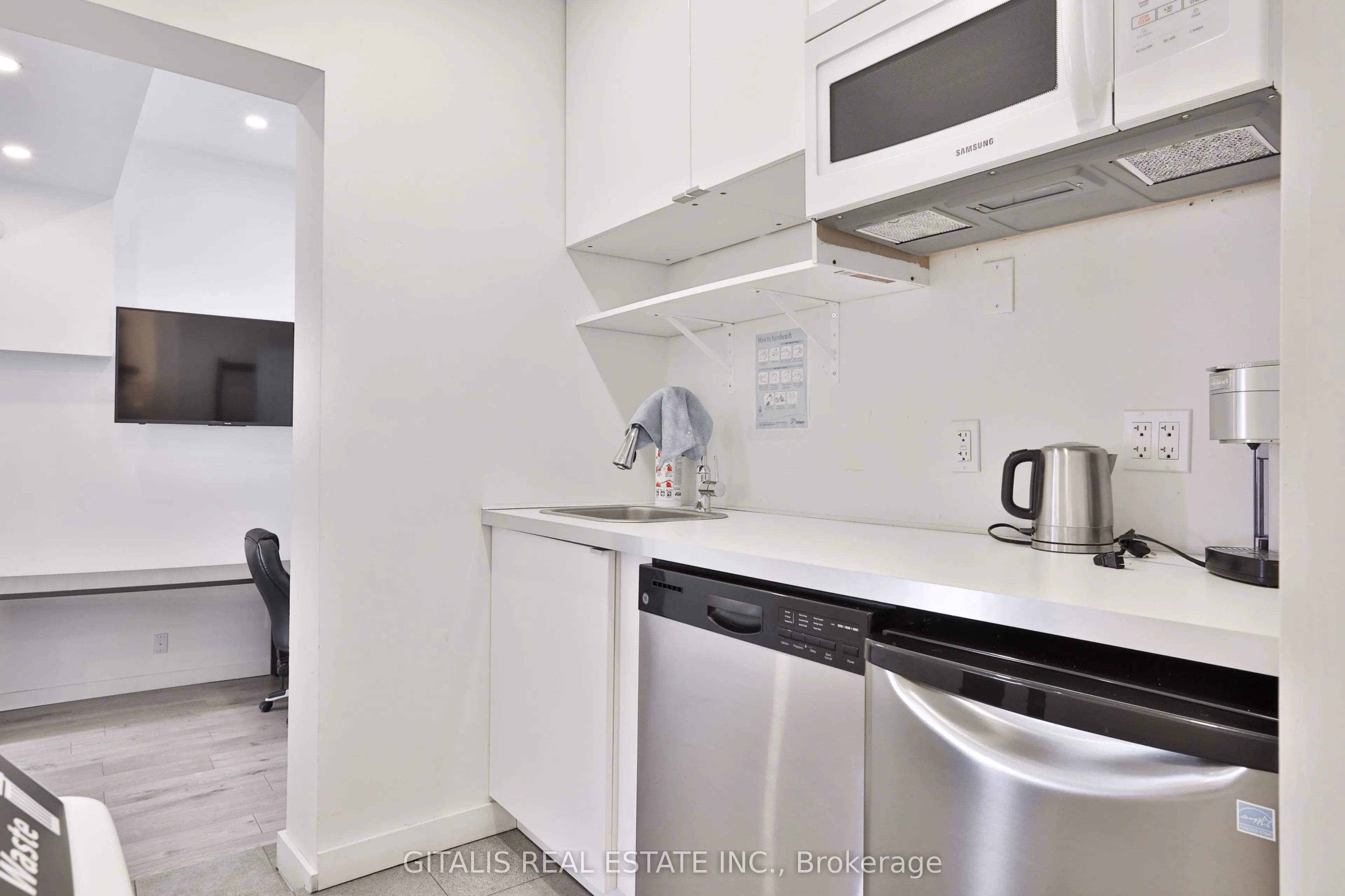 75 Jonesville Crescent, #A & B