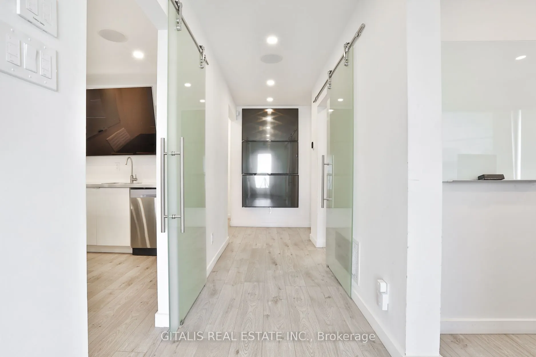 75 Jonesville Crescent, #A & B