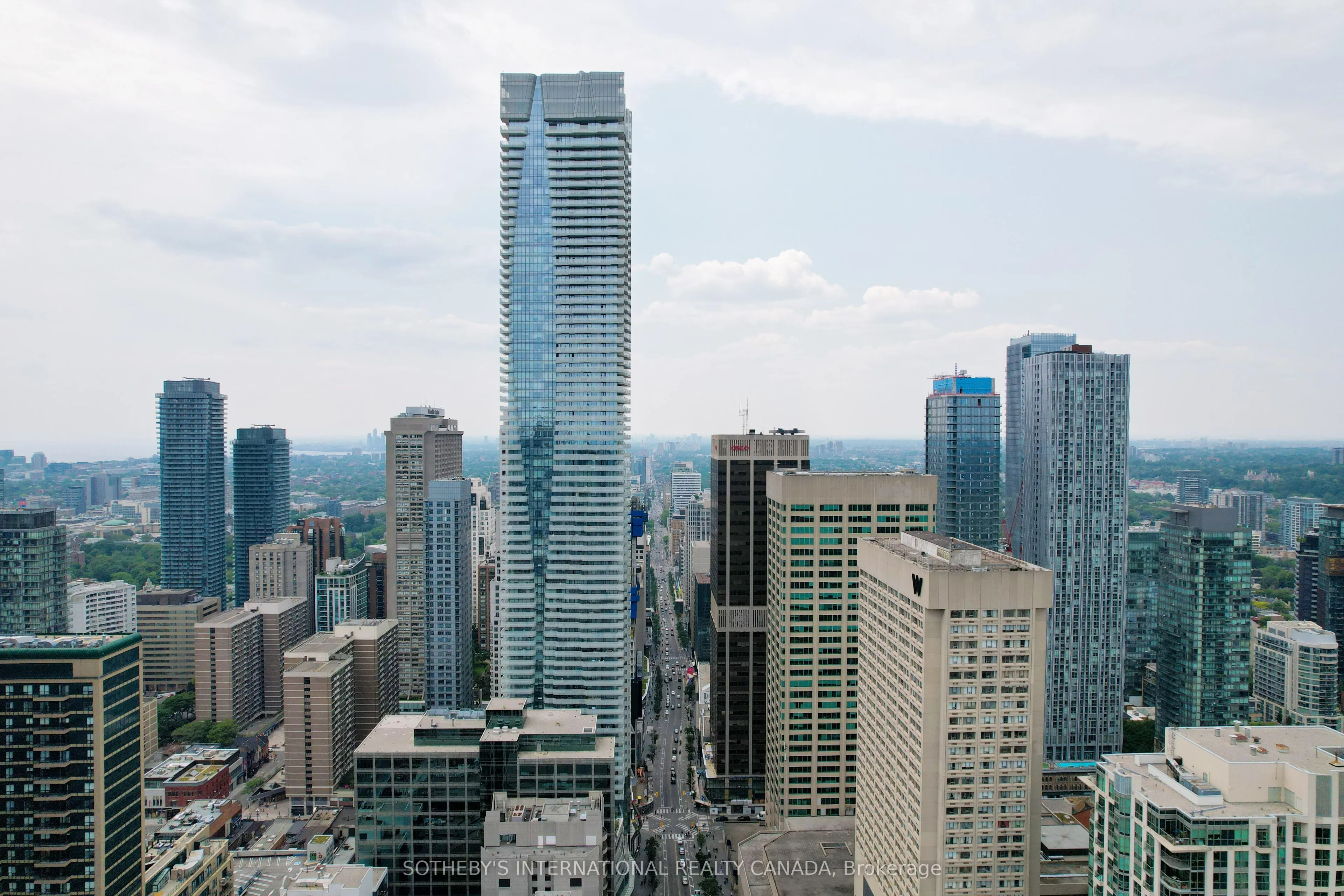 1 Bloor Street E, #6404