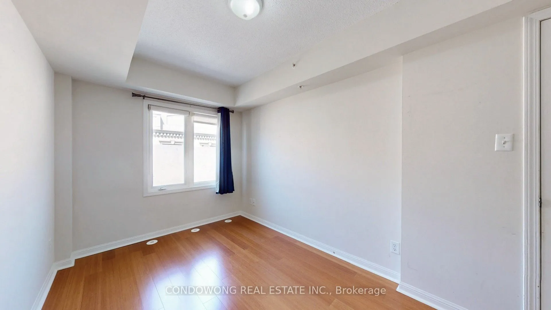78 Carr Street, #25