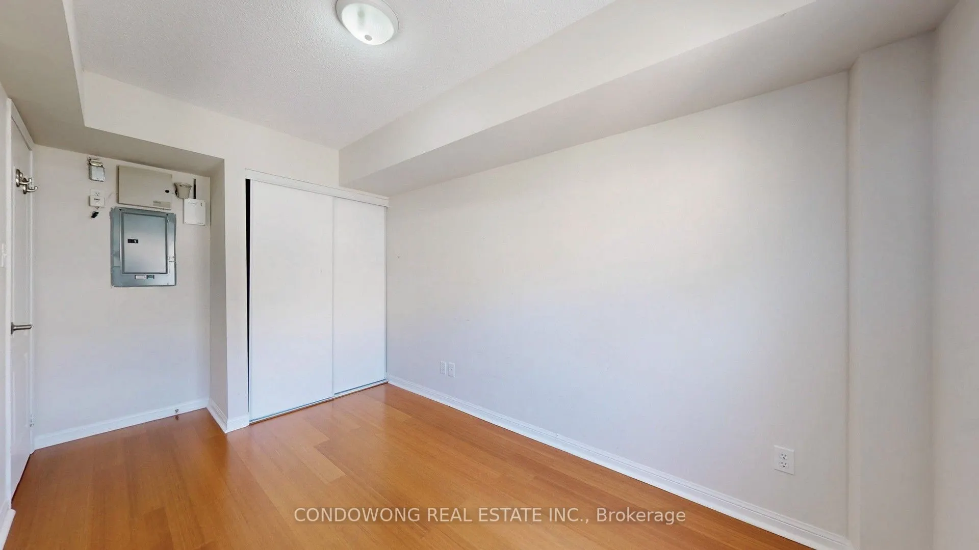 78 Carr Street, #25