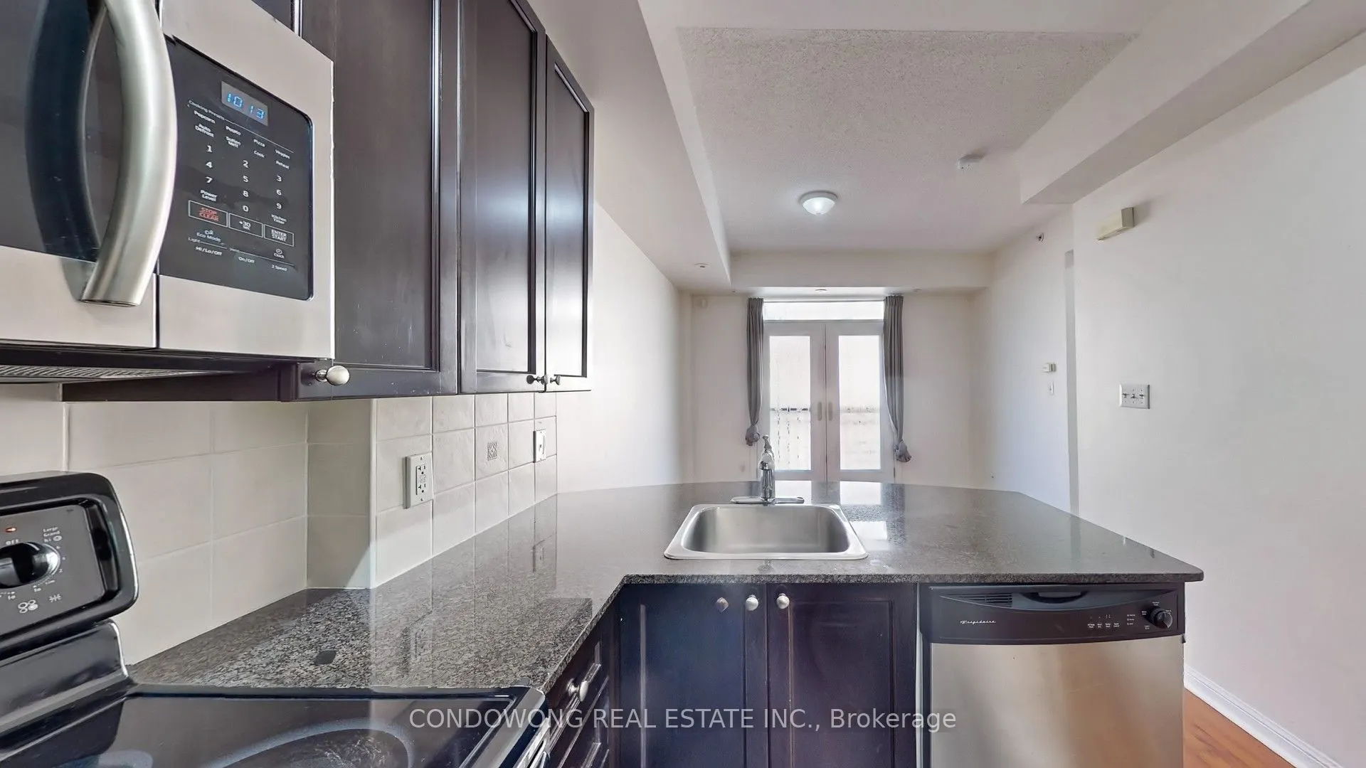 78 Carr Street, #25
