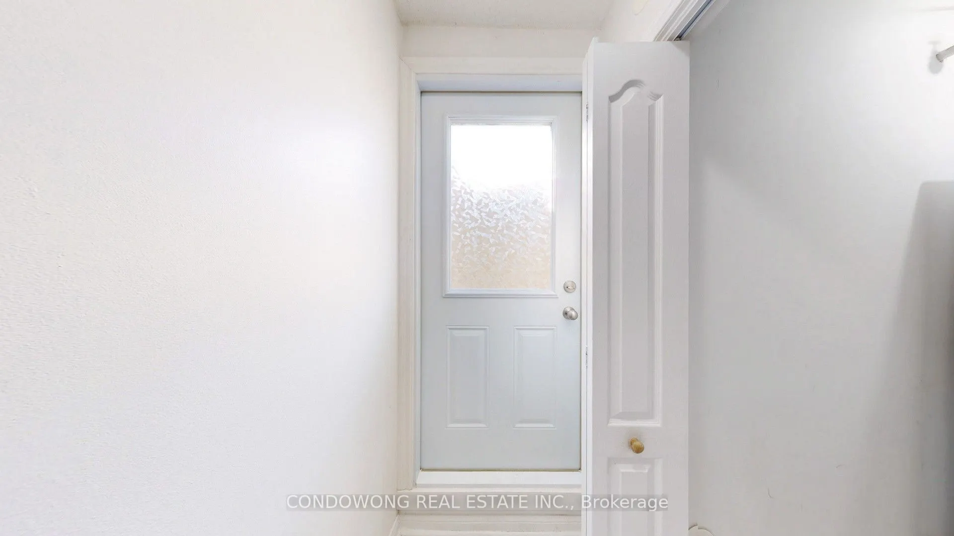 78 Carr Street, #25