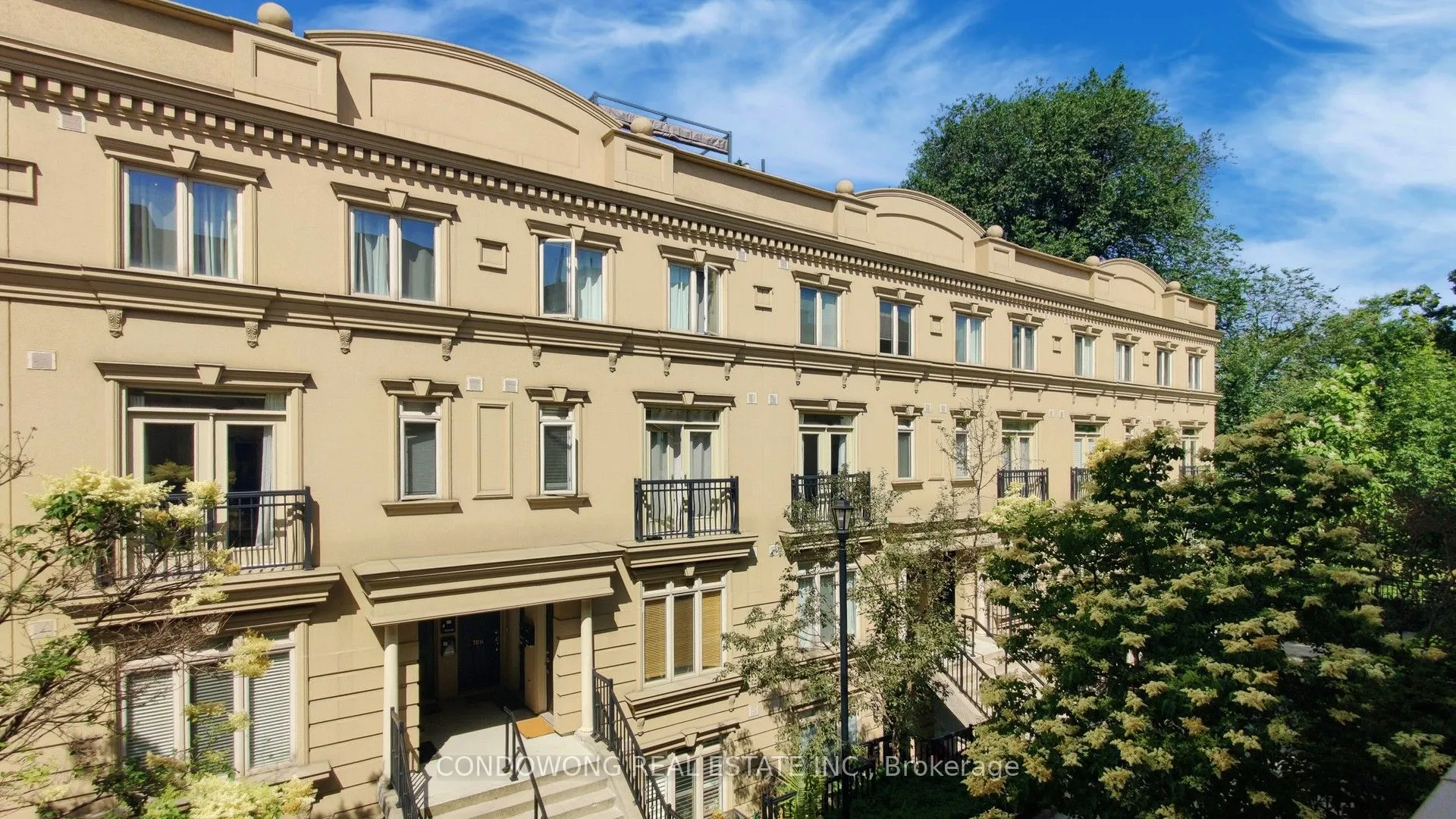 78 Carr Street, #25