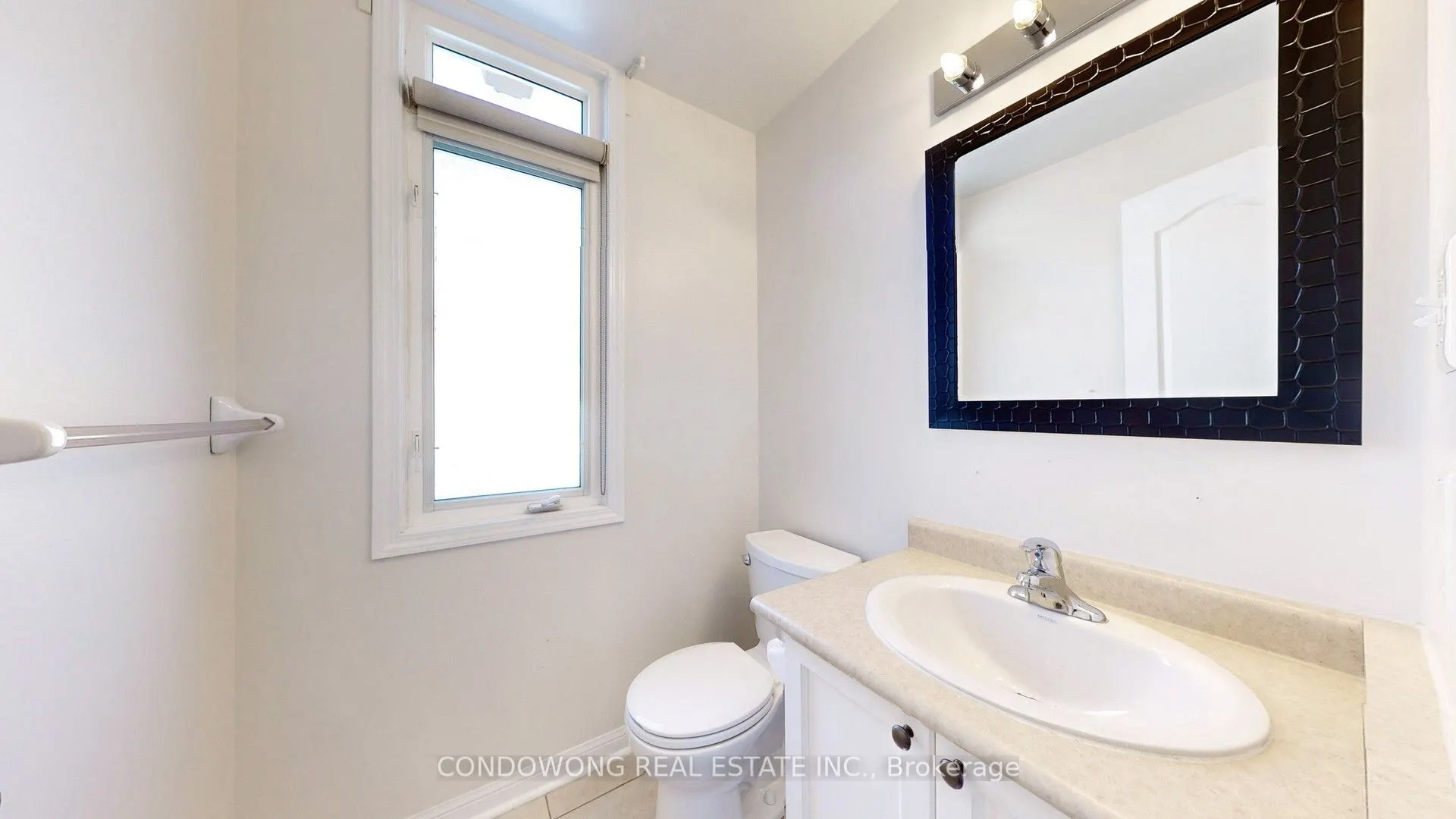 78 Carr Street, #25