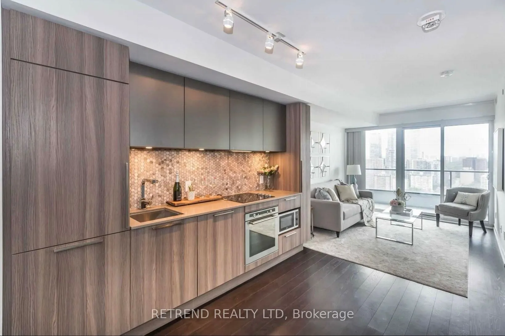 85 Wood Street, #1107