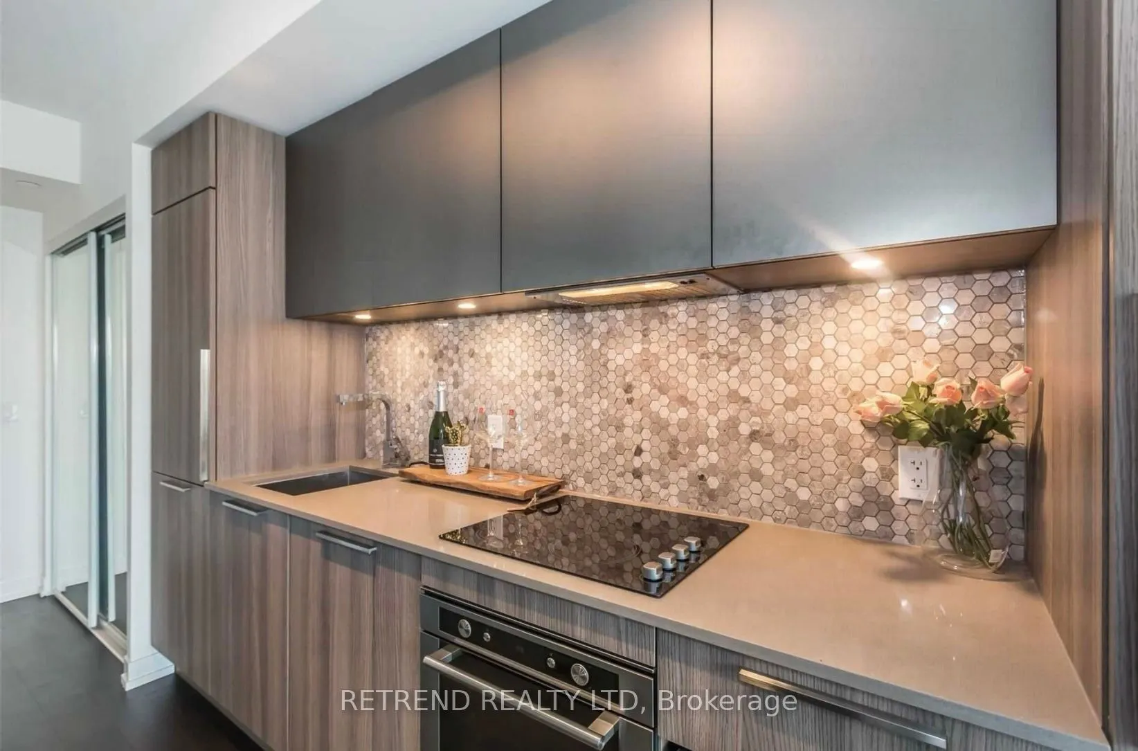 85 Wood Street, #1107