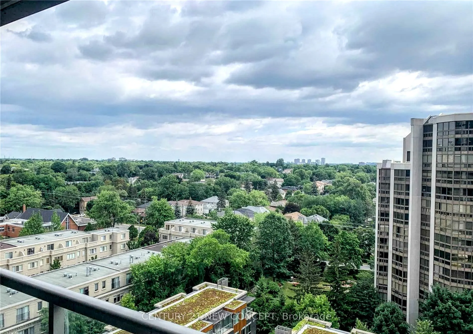 88 Sheppard Avenue E, #1111
