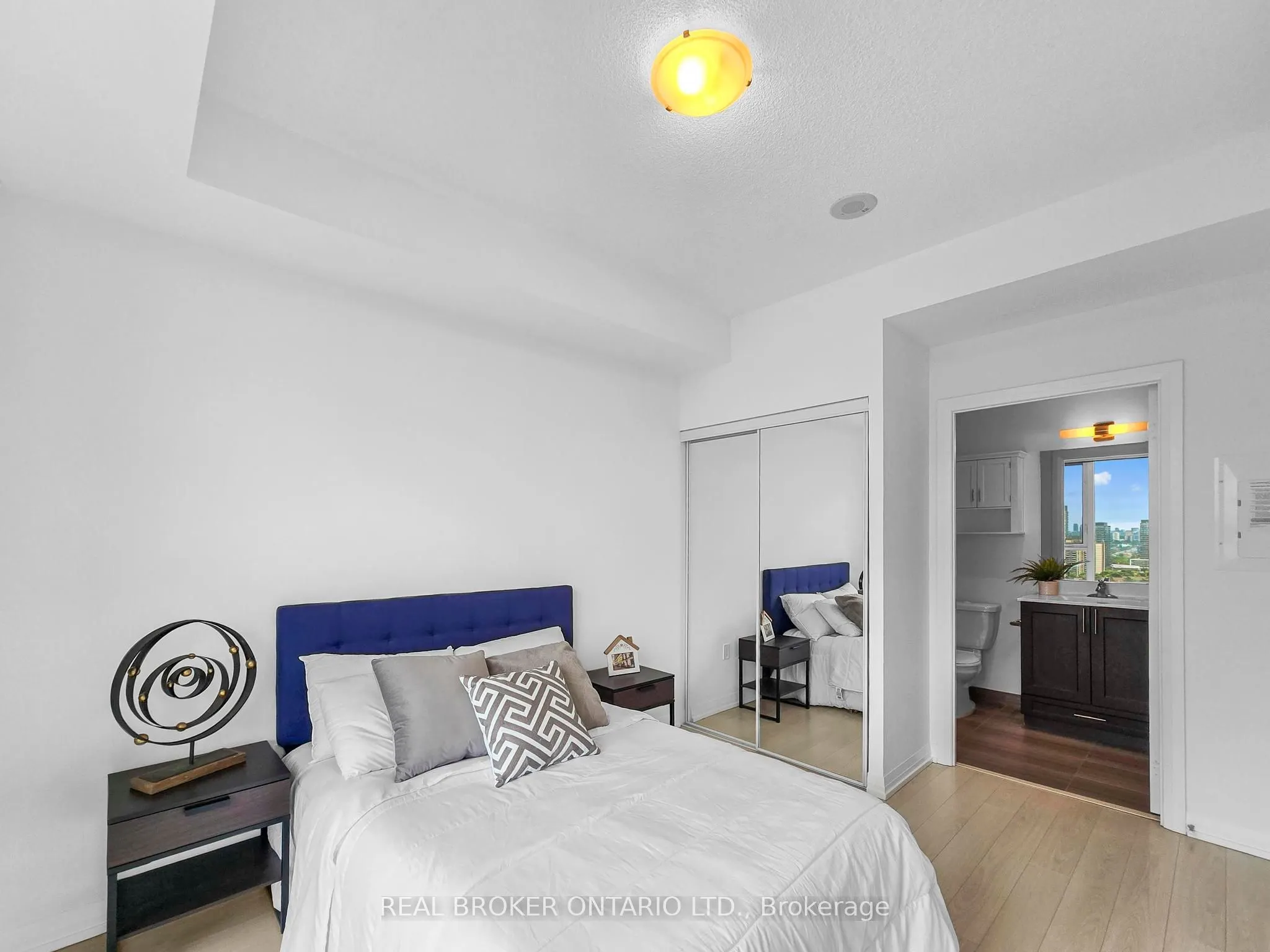 55 Ann O'reilly Road, #2210