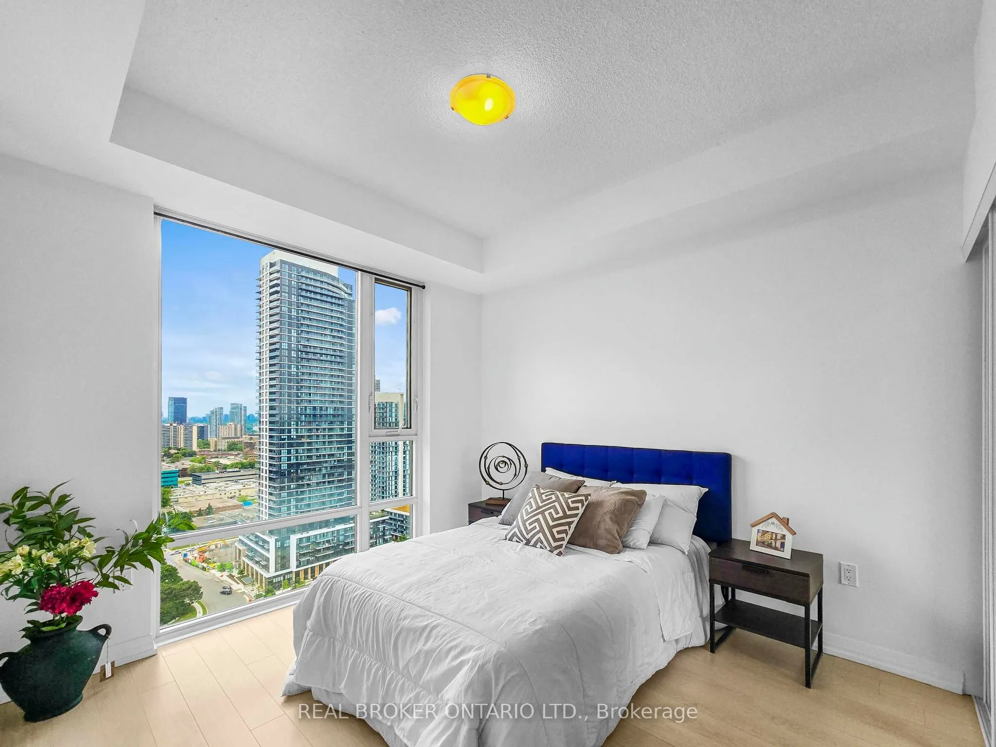 55 Ann O'reilly Road, #2210