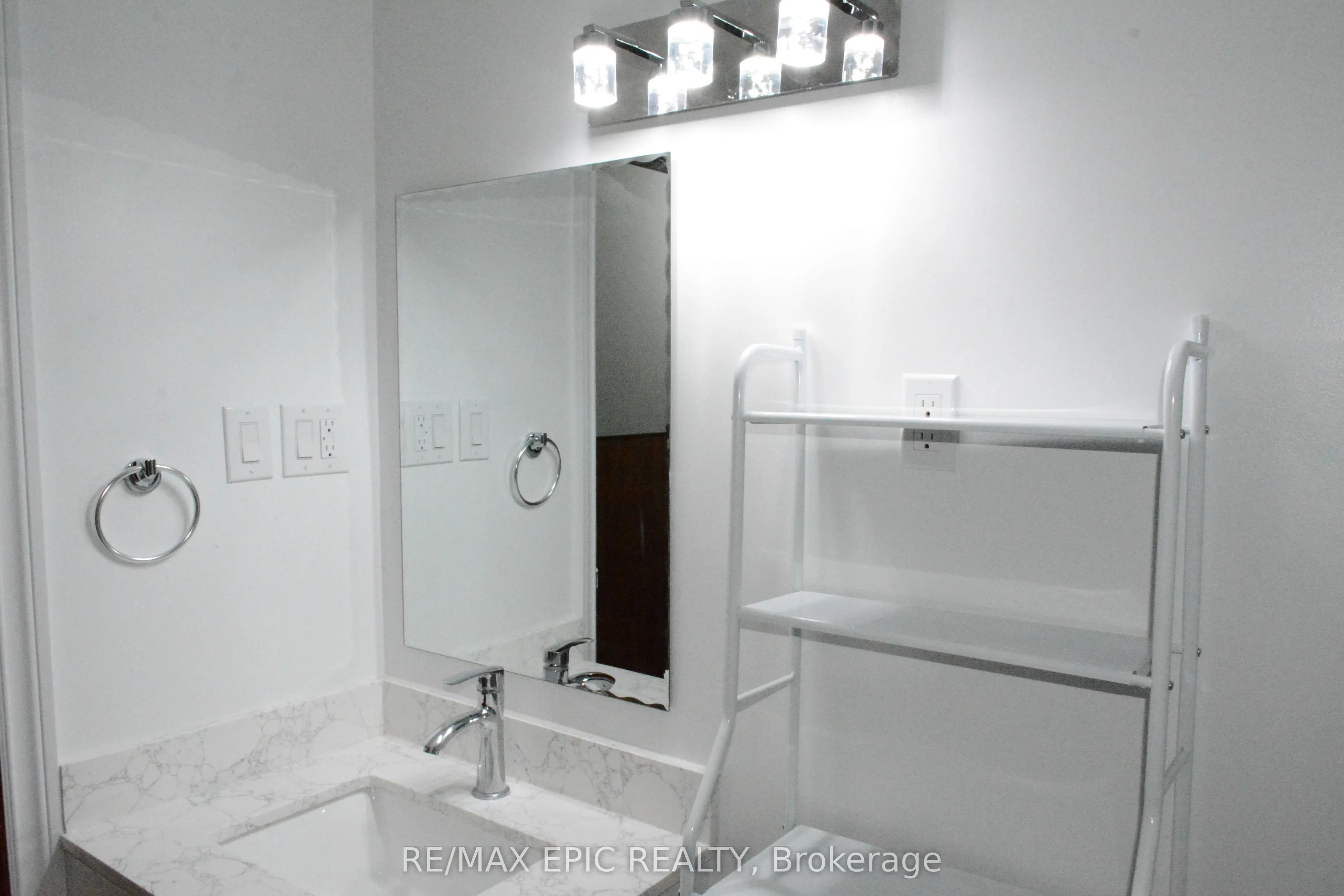 137 Markham Street, #main