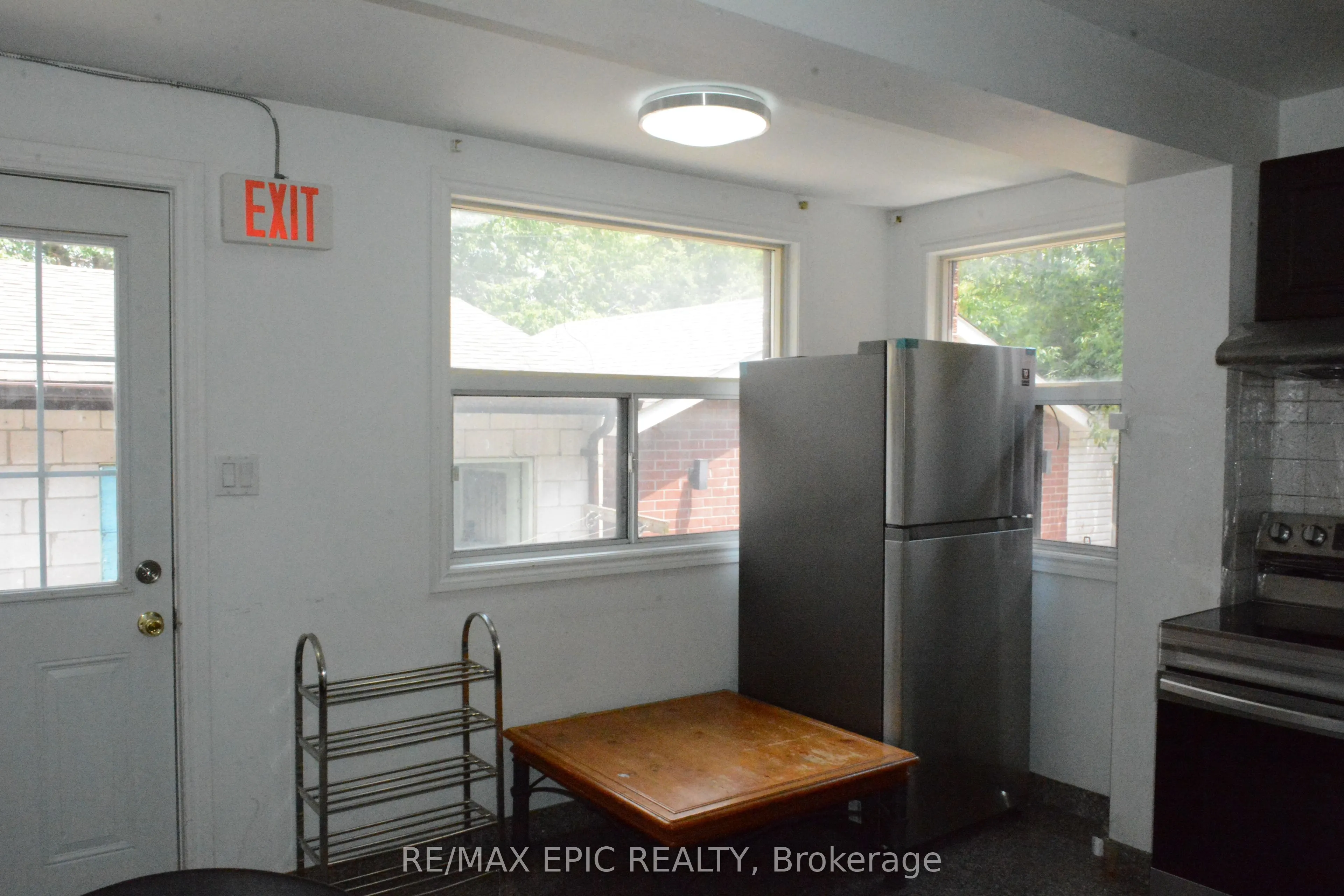 137 Markham Street, #main