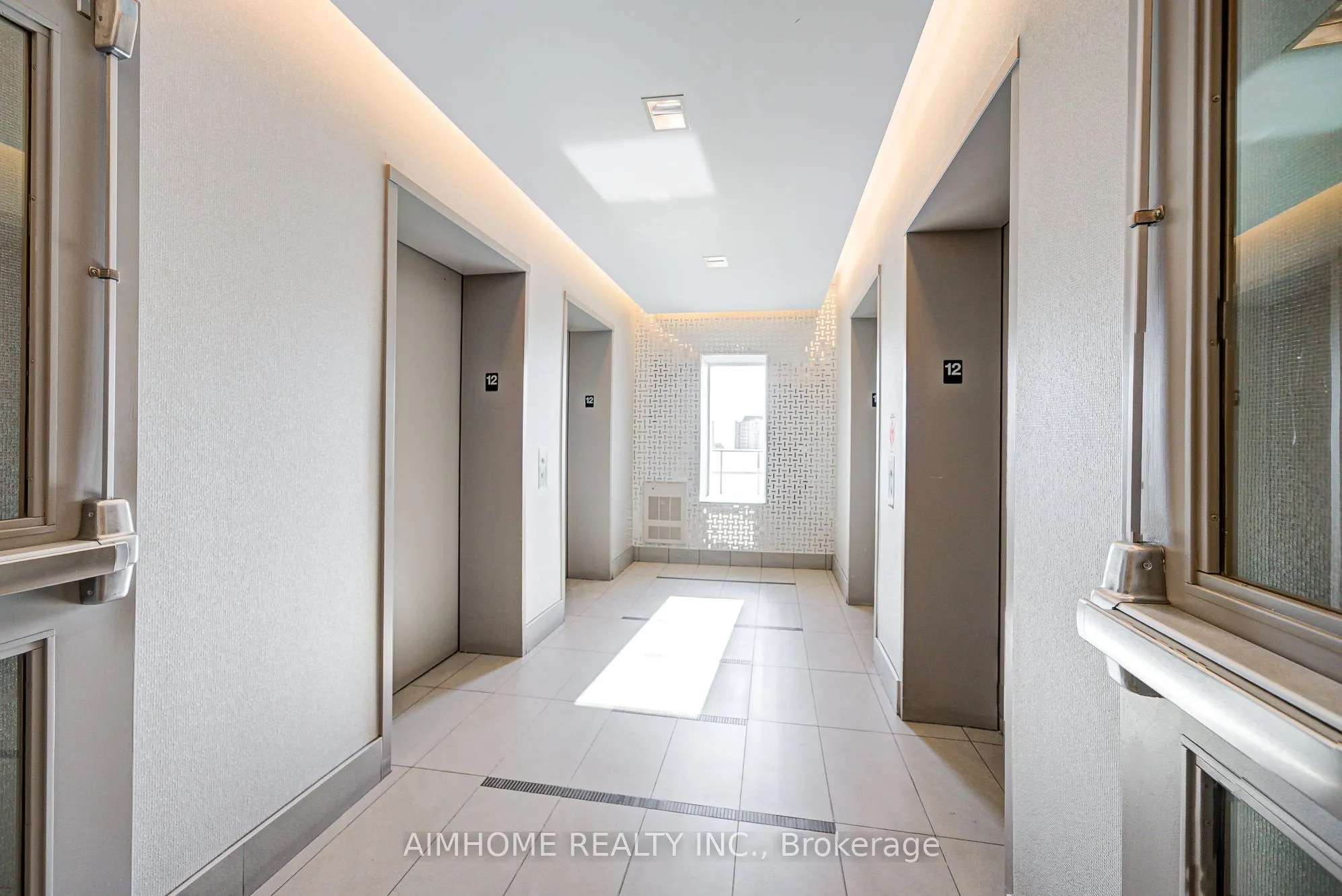 2885 Bayview Avenue, #1201