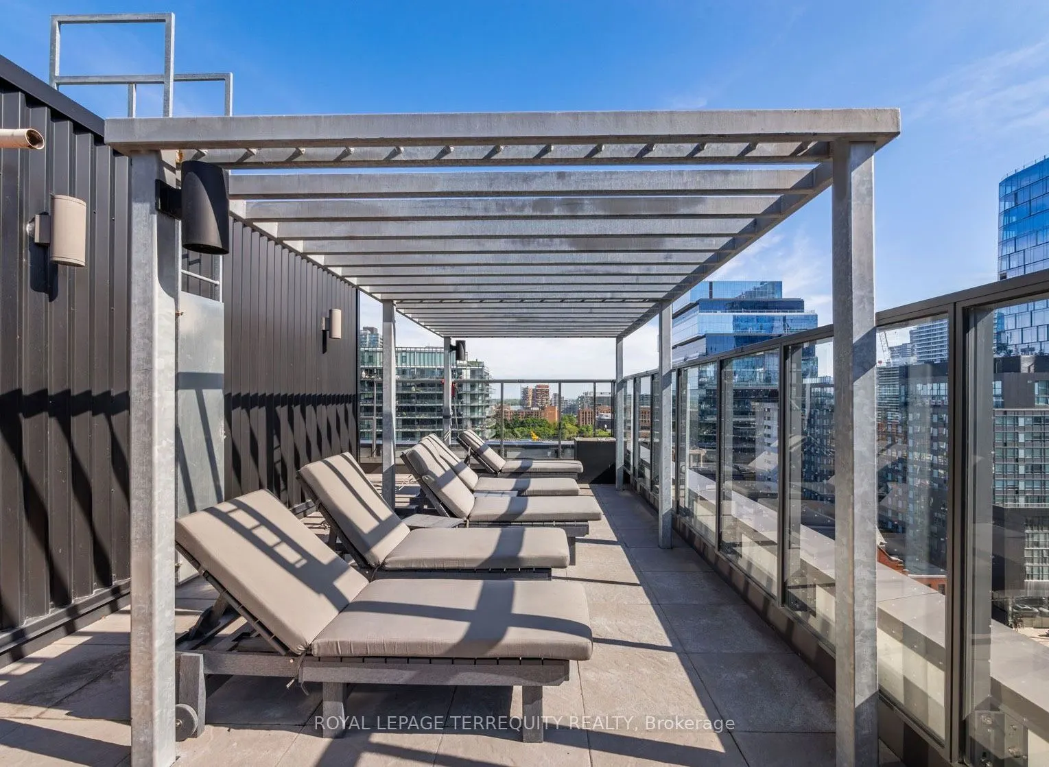 120 Parliament Street, #421