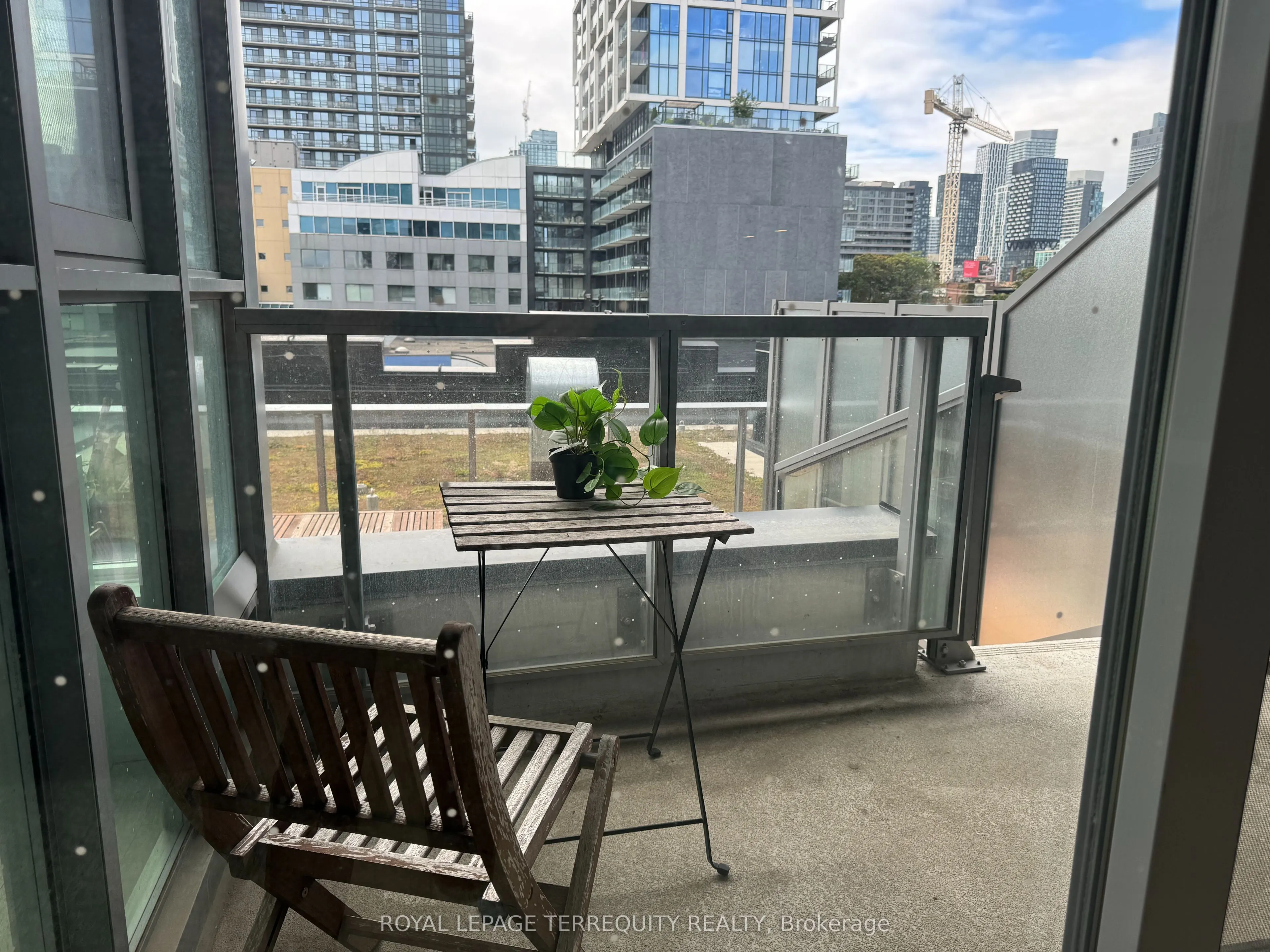 120 Parliament Street, #421