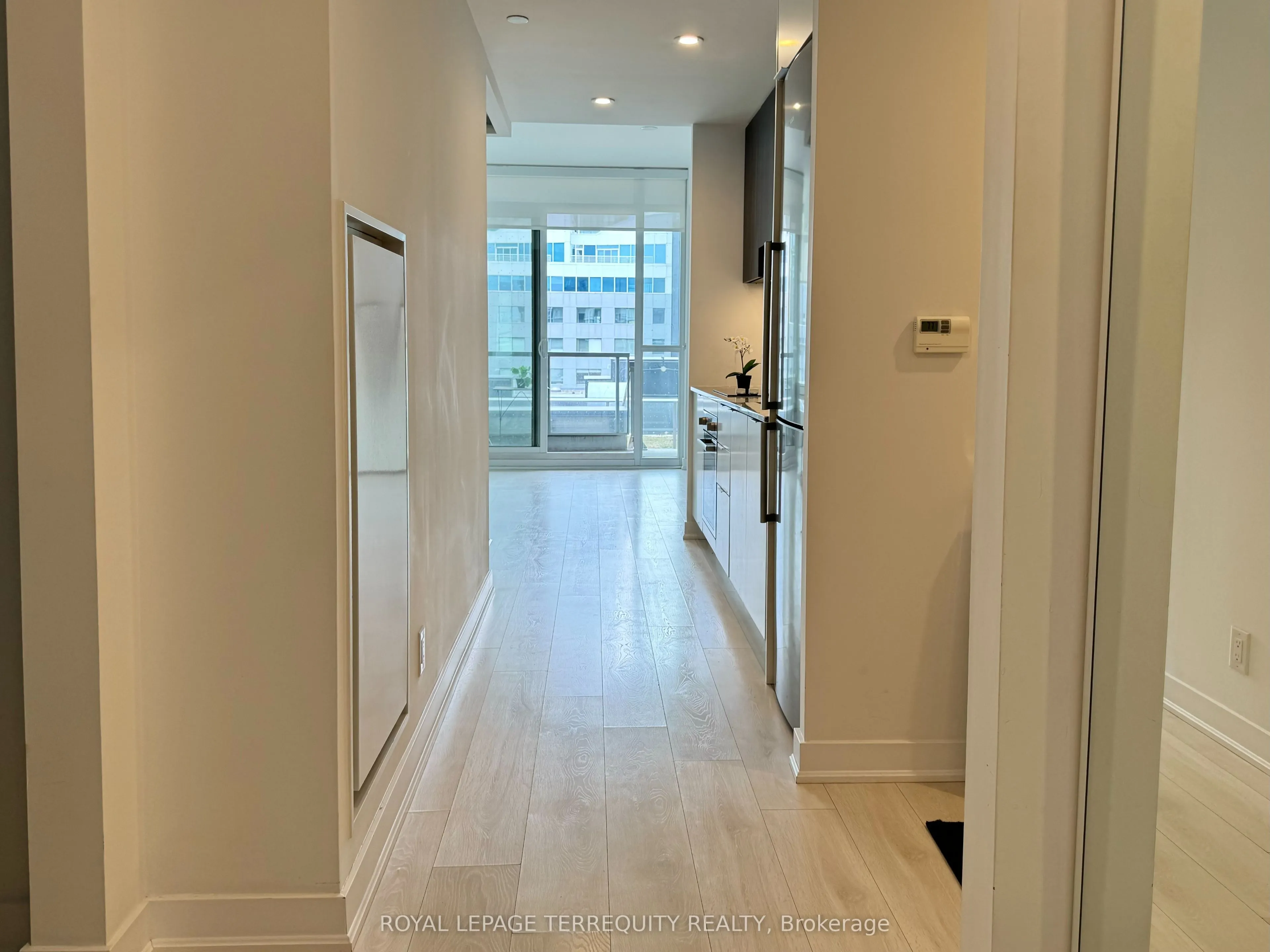 120 Parliament Street, #421