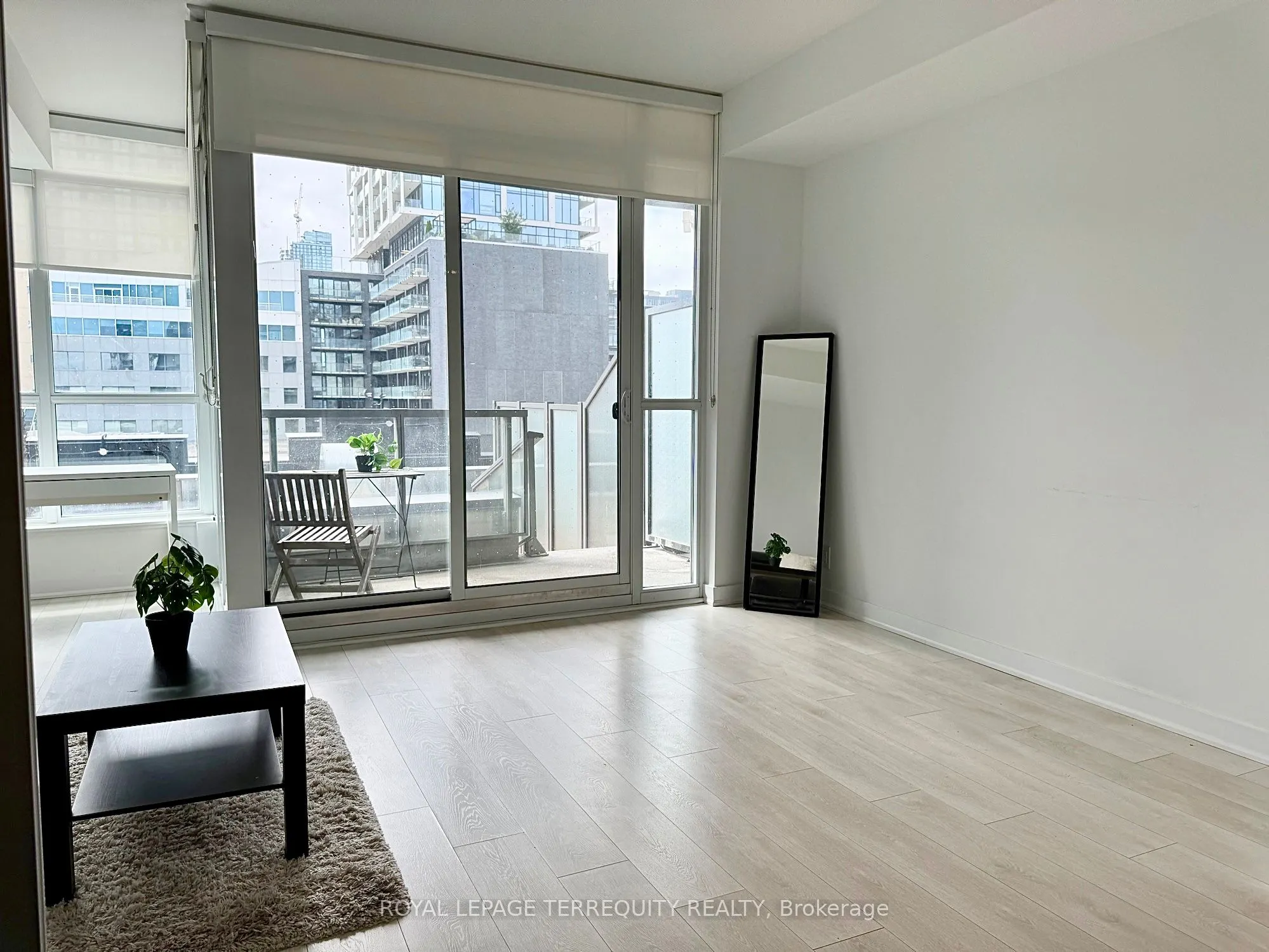 120 Parliament Street, #421