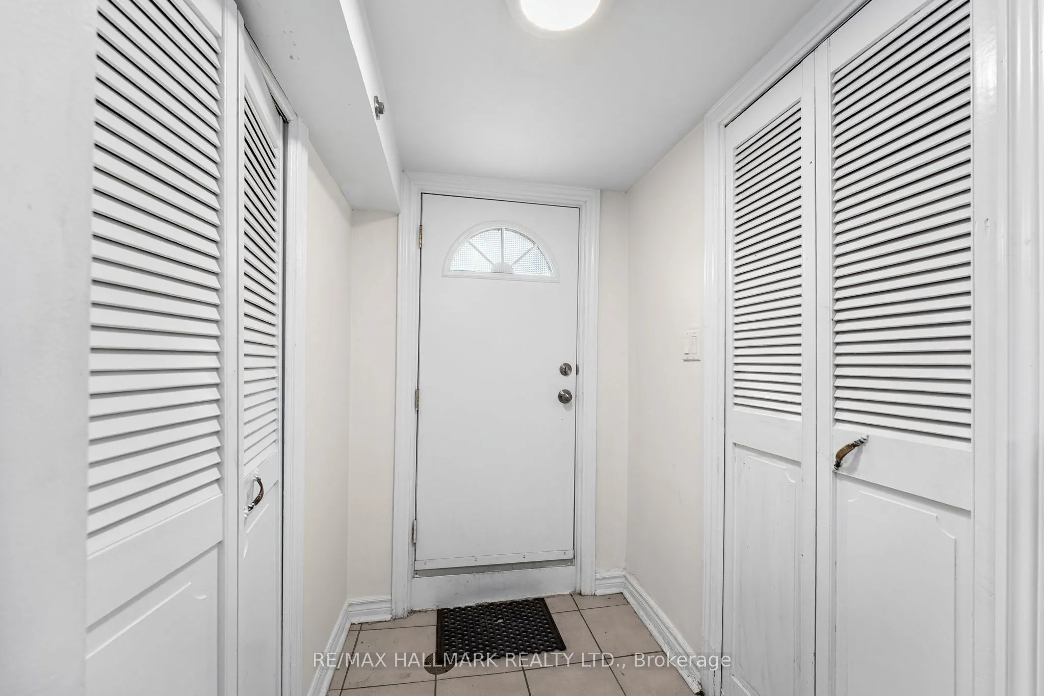261 Ossington Avenue