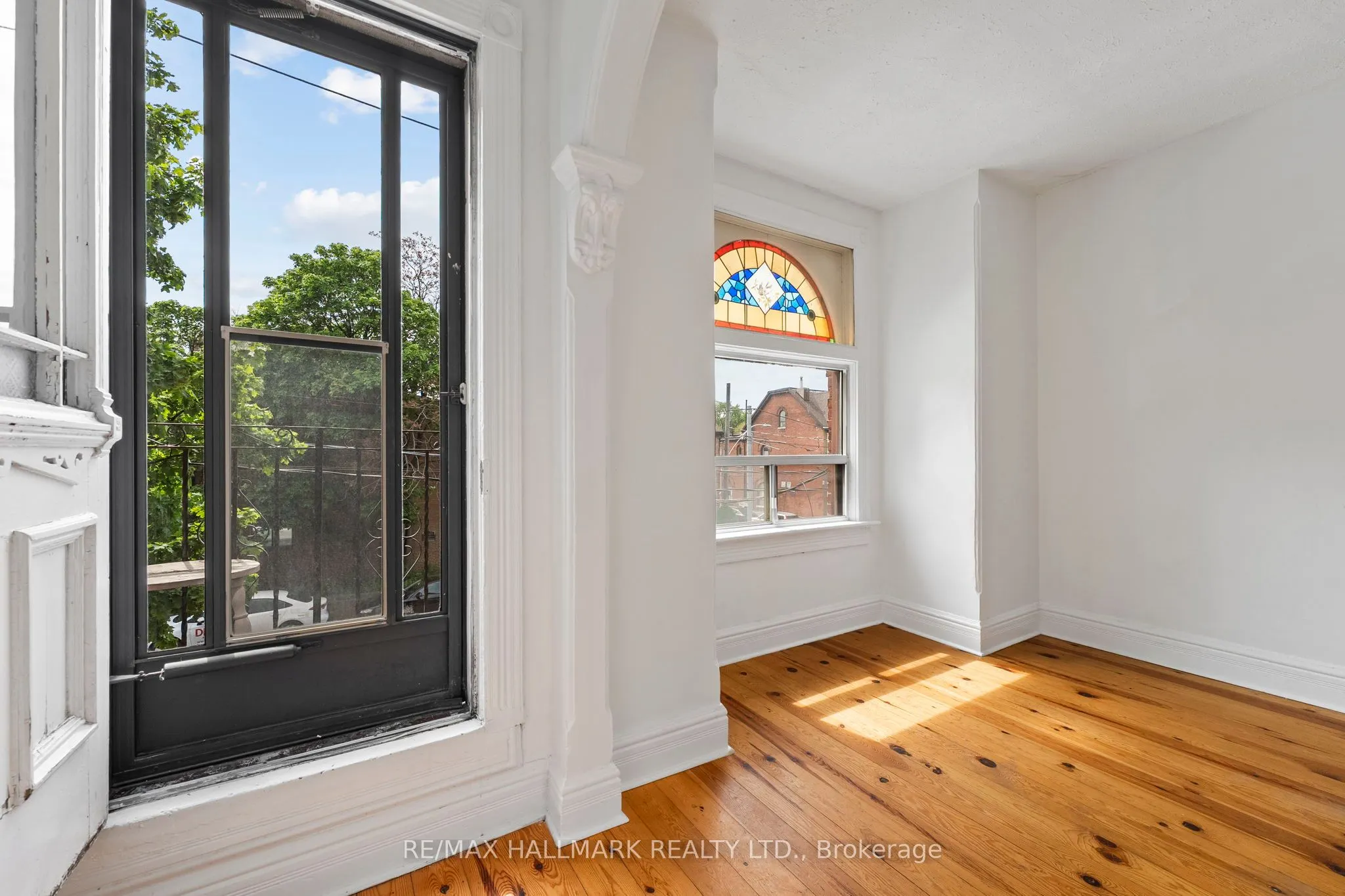 261 Ossington Avenue
