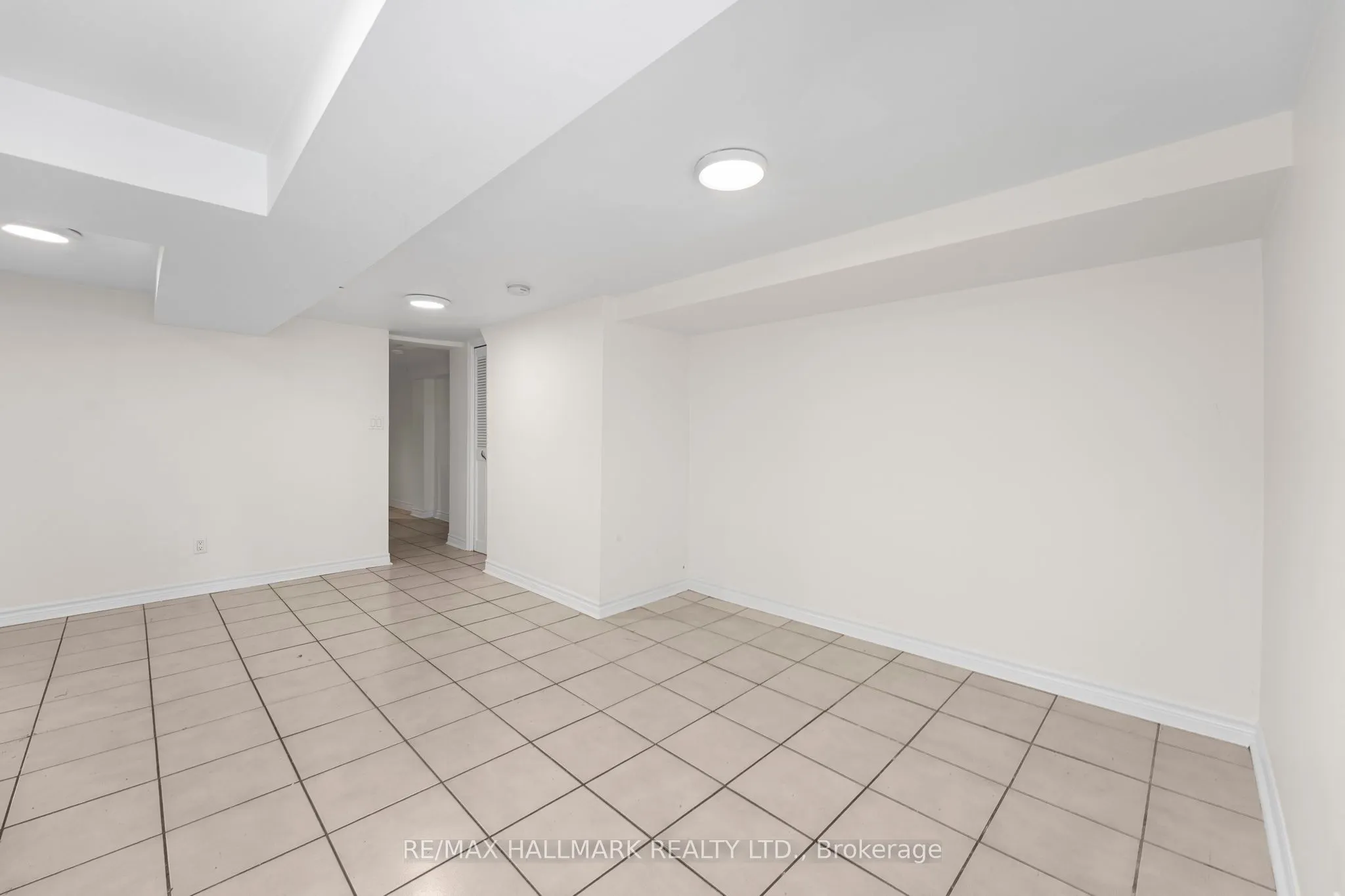 261 Ossington Avenue