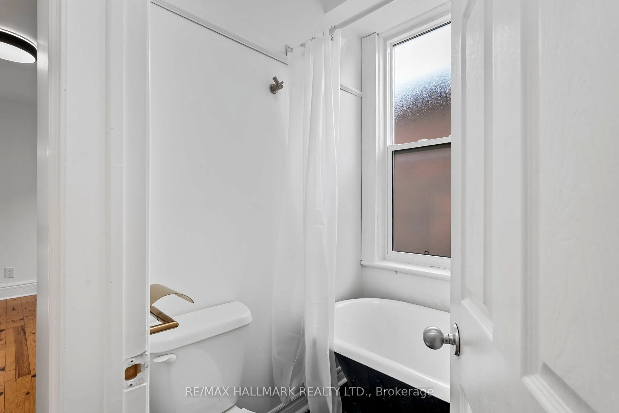261 Ossington Avenue