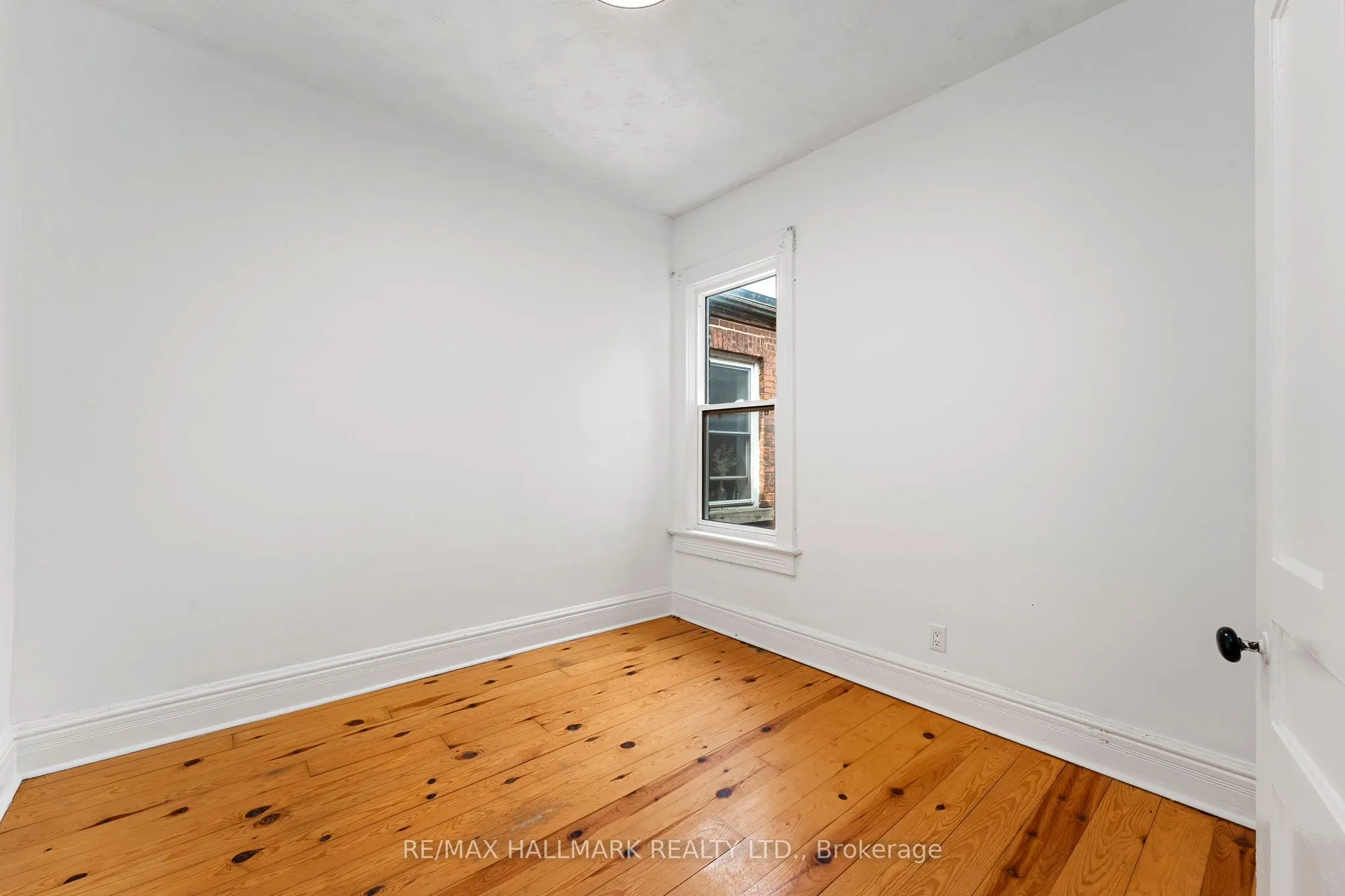261 Ossington Avenue