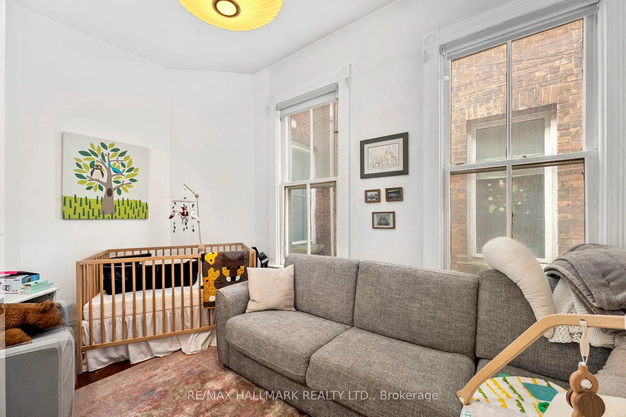 261 Ossington Avenue