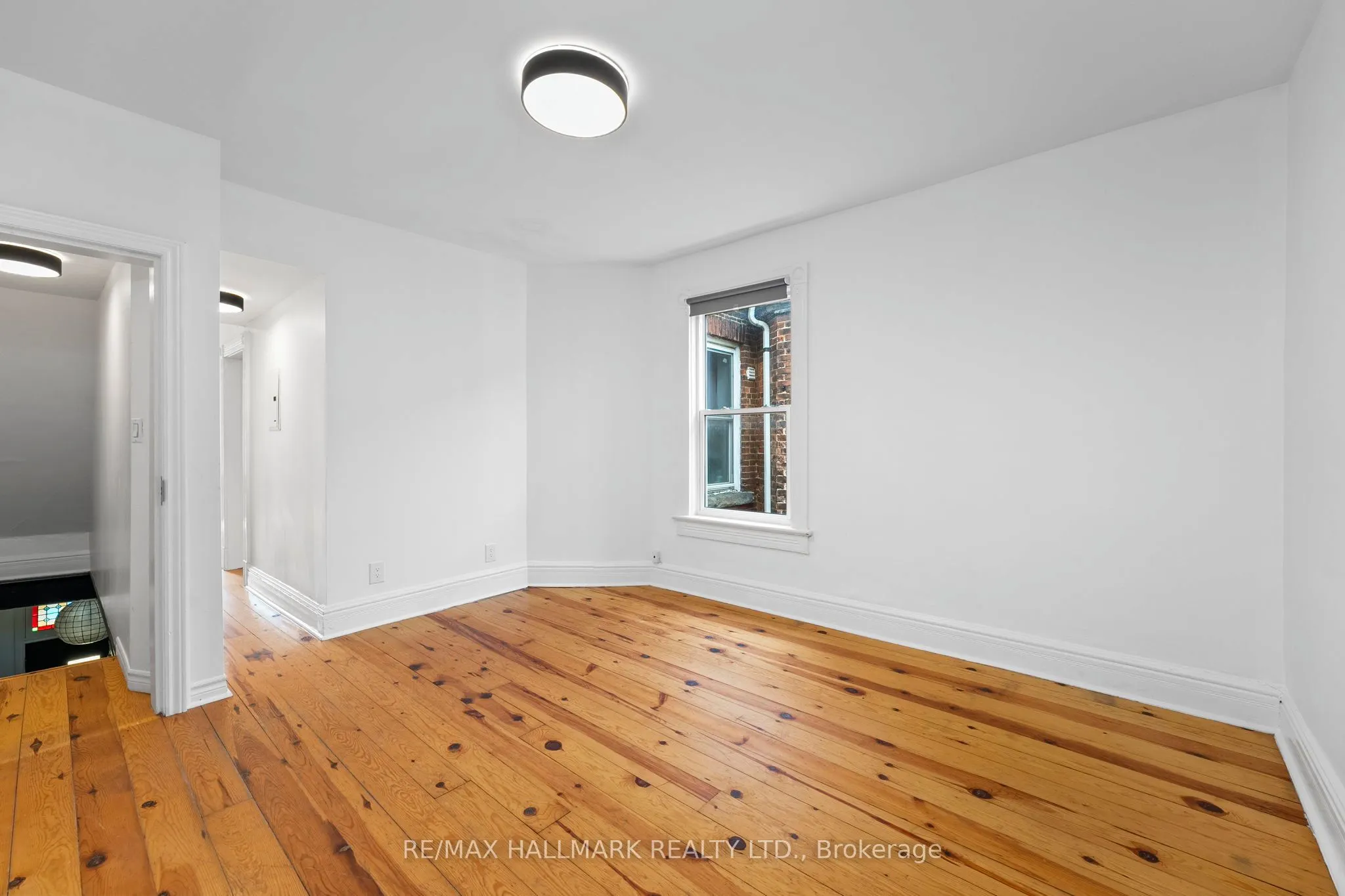 261 Ossington Avenue