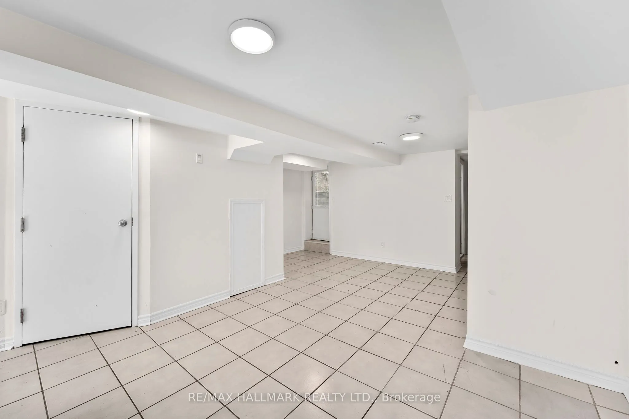 261 Ossington Avenue