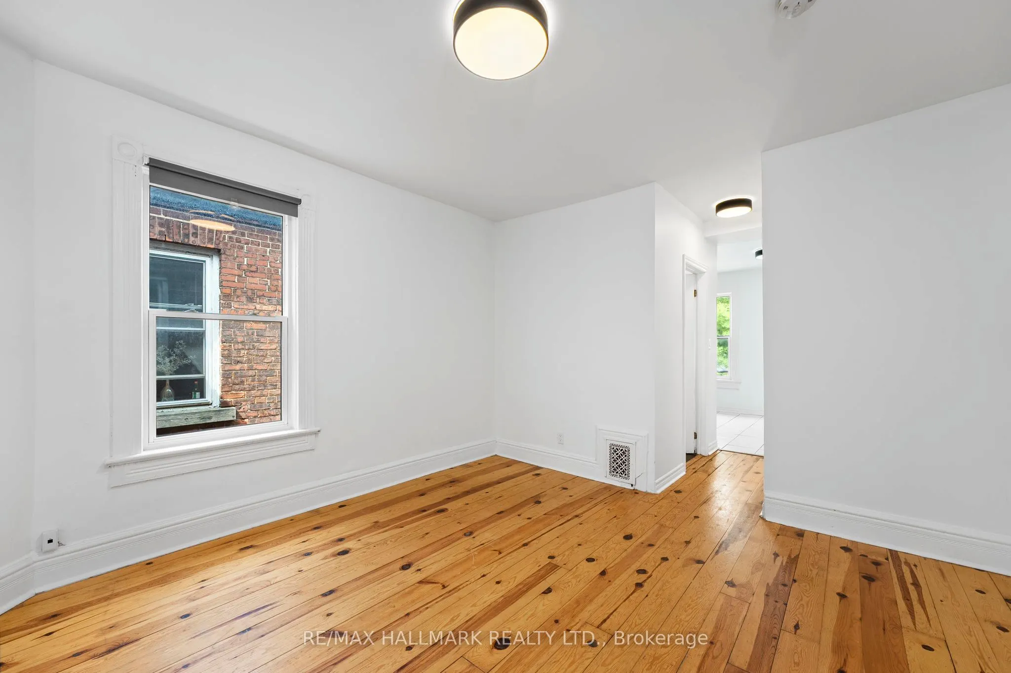 261 Ossington Avenue