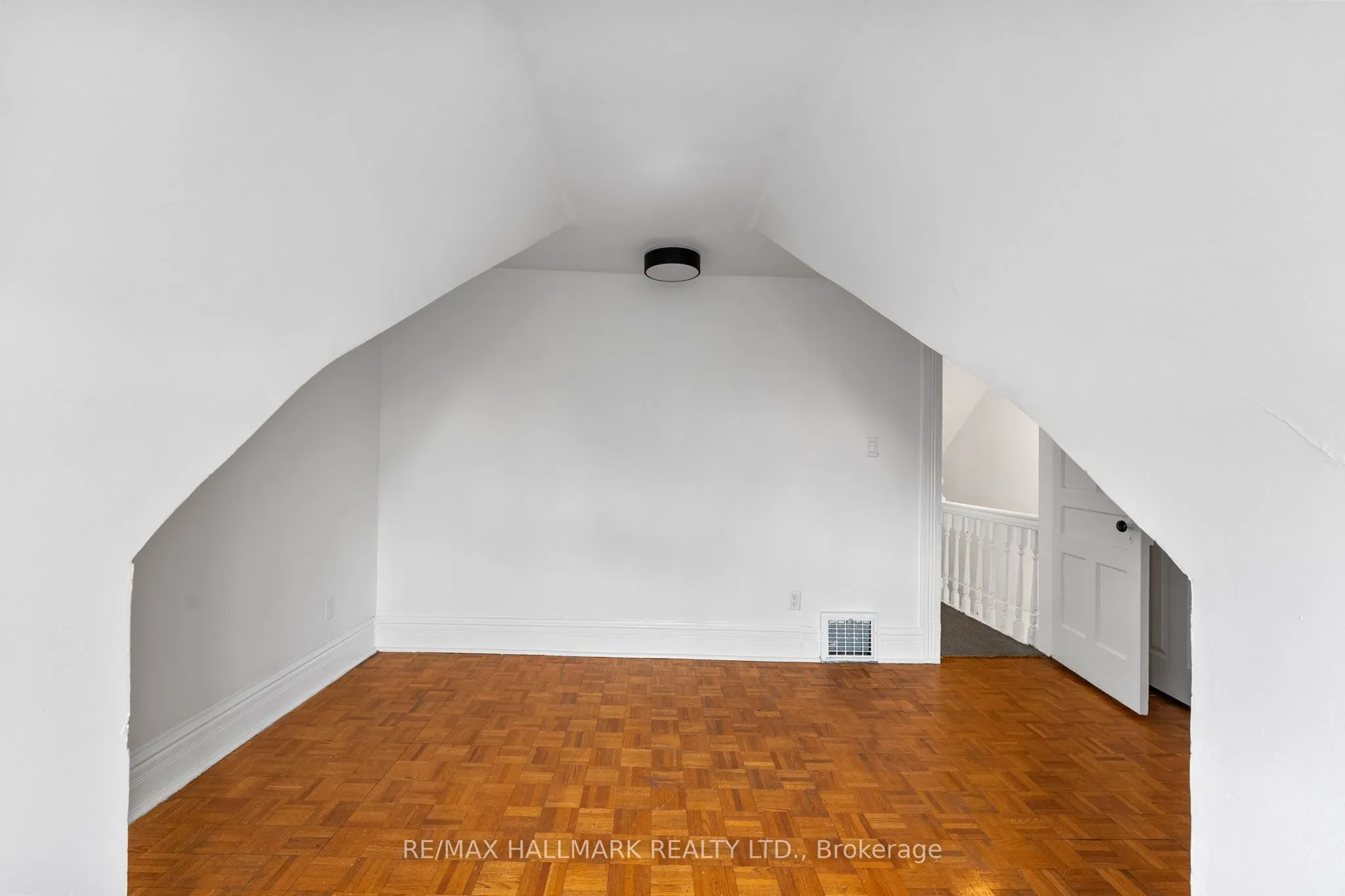 261 Ossington Avenue