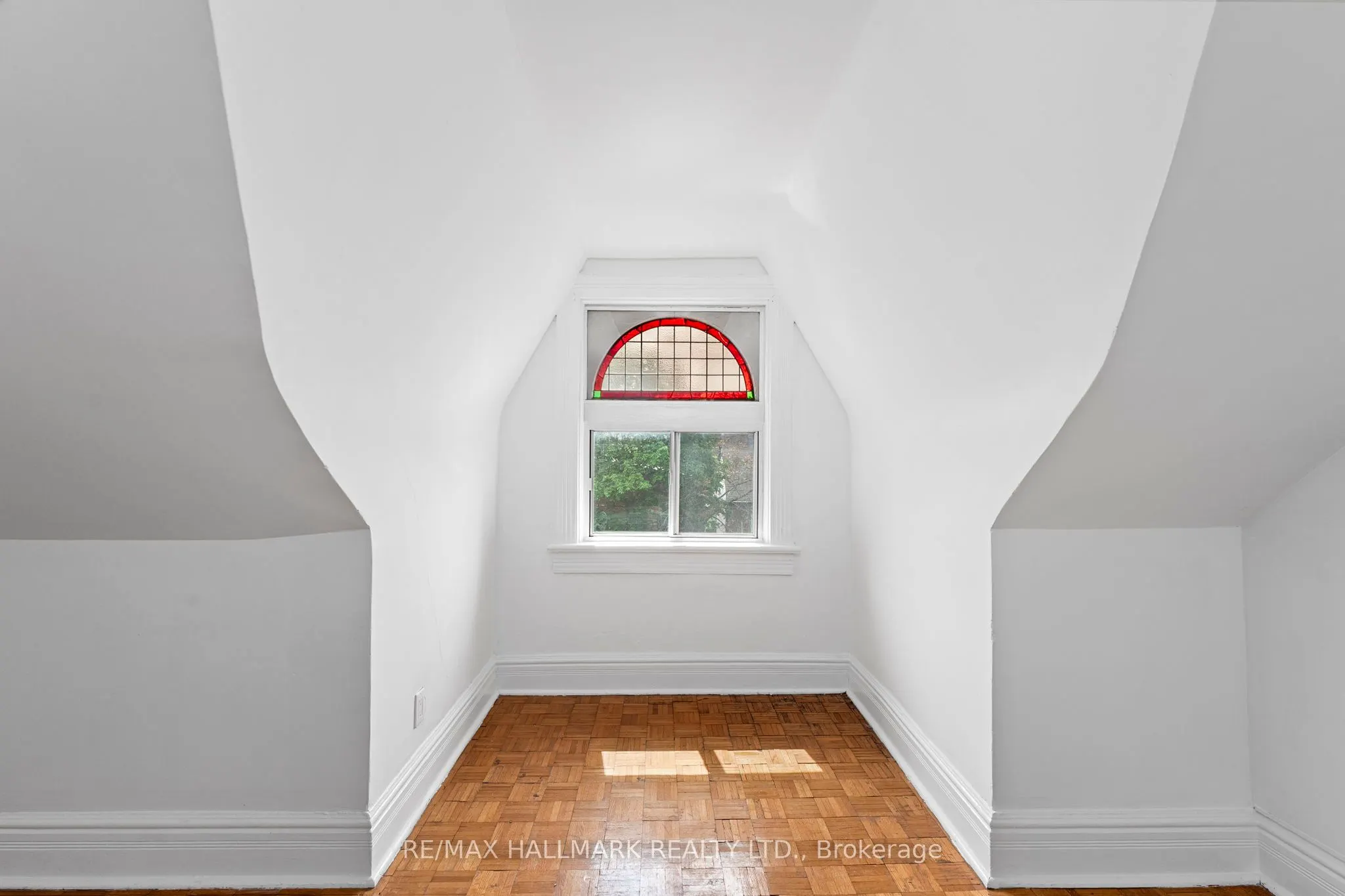 261 Ossington Avenue