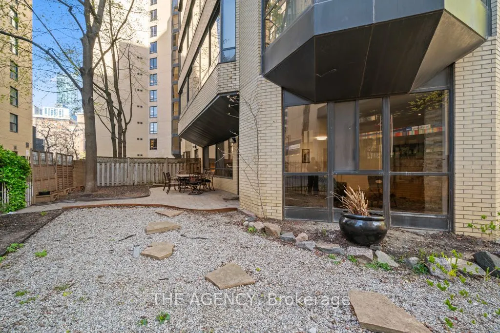 211 St Patrick Street, #107