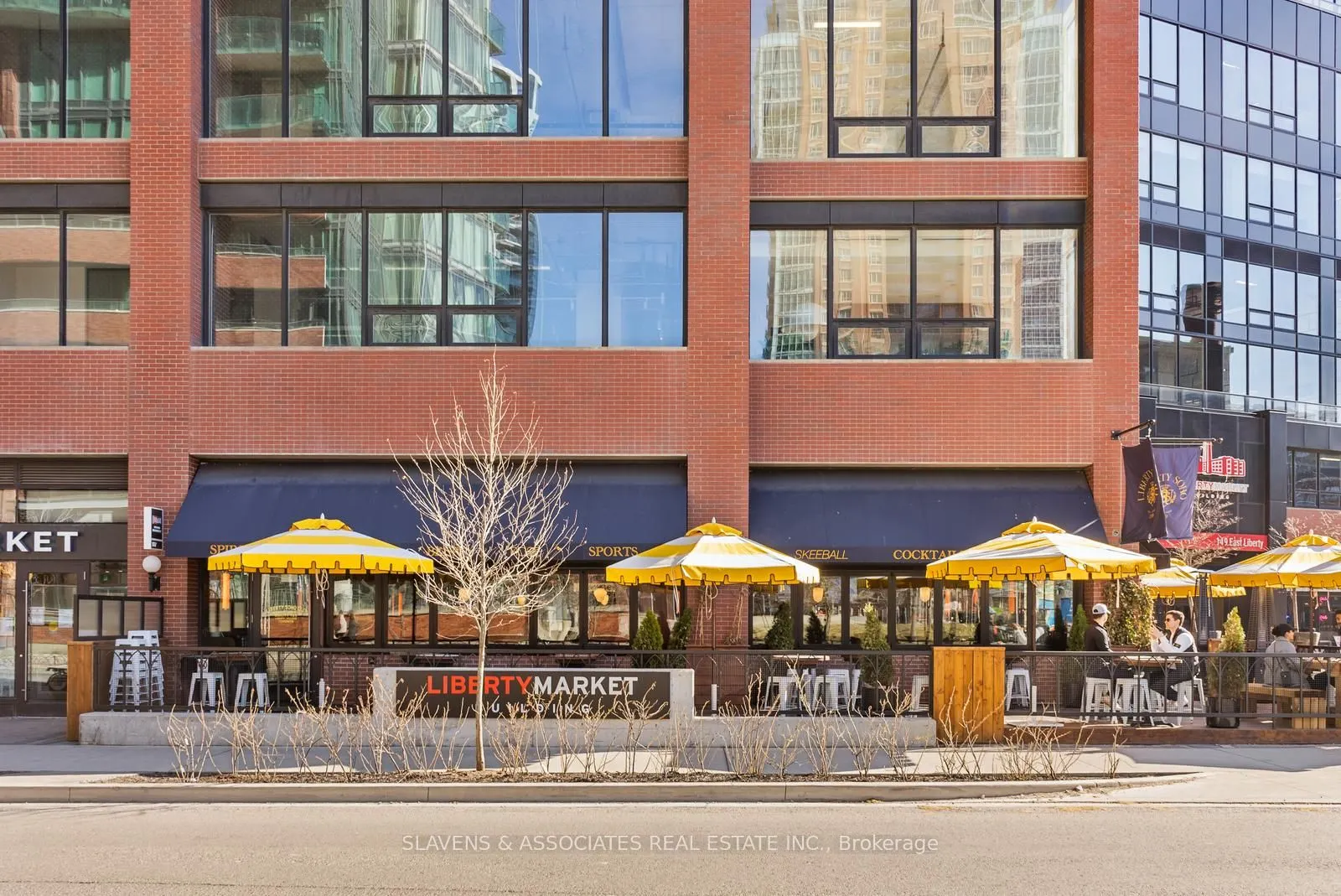 135 East Liberty Street, #2406