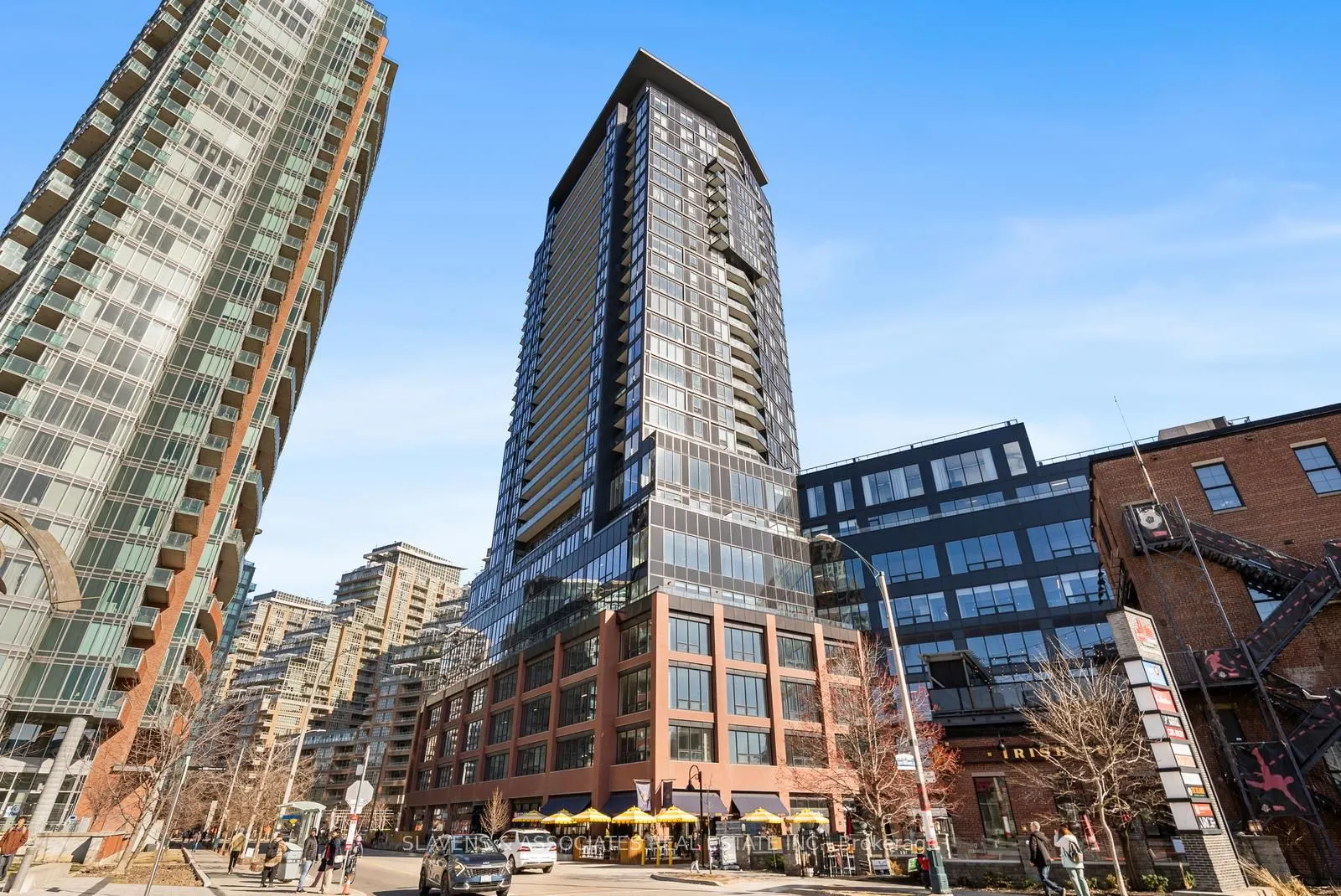 135 East Liberty Street, #2406
