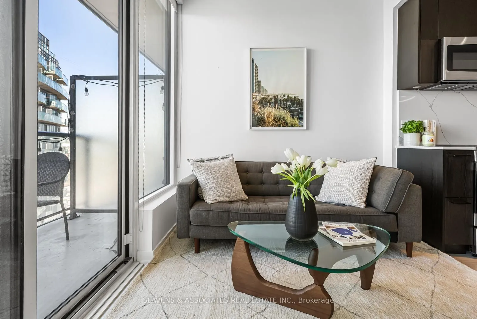 135 East Liberty Street, #2406