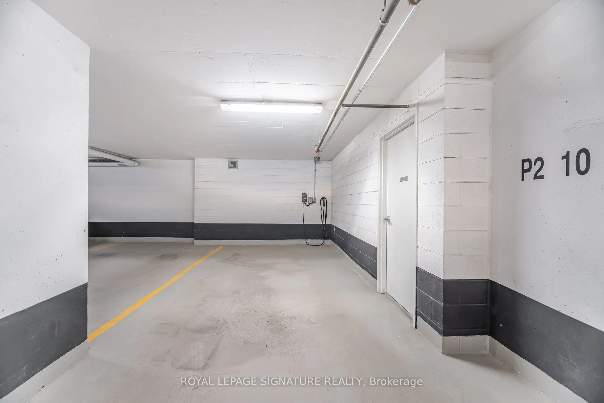 170 Avenue Road, #810