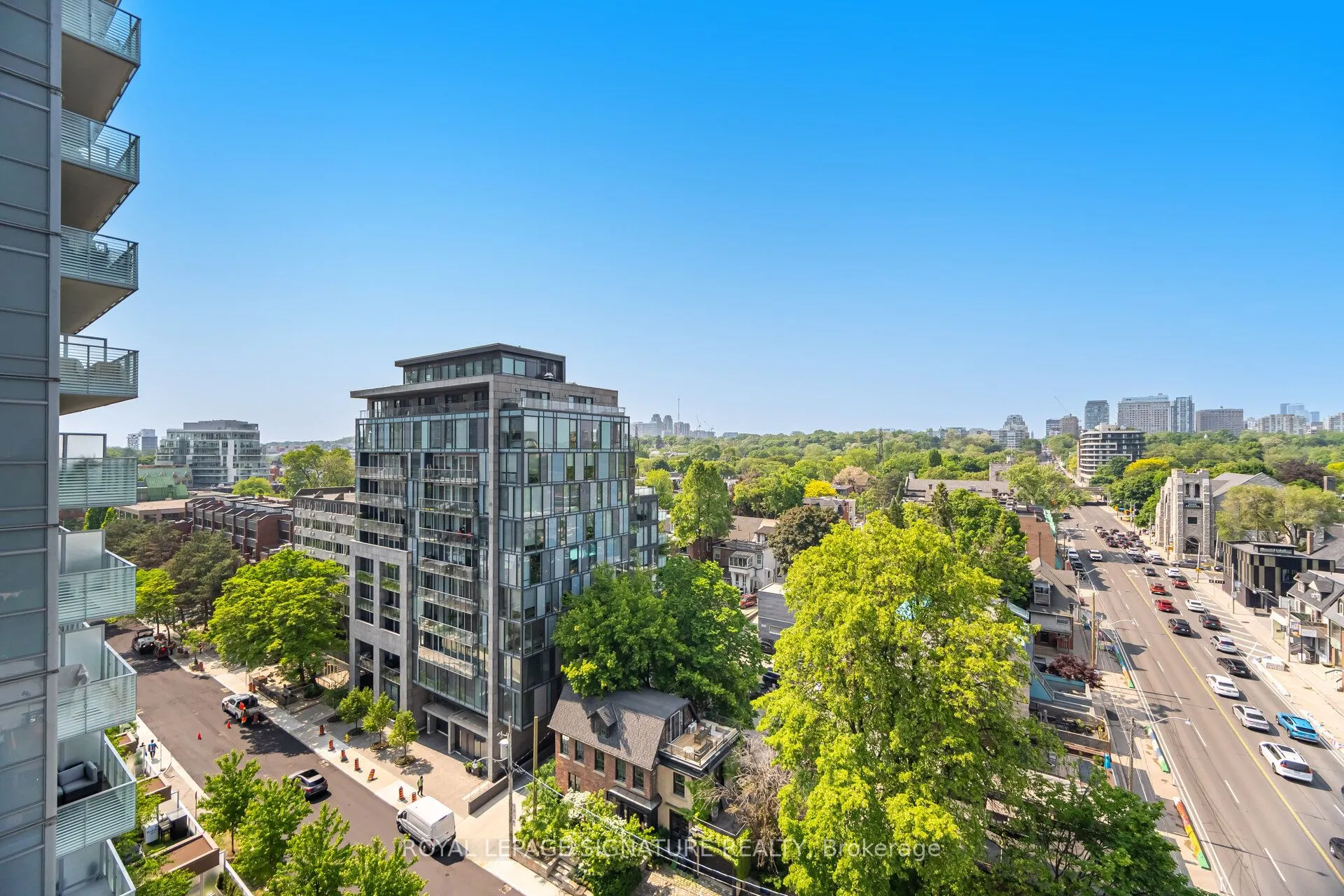 170 Avenue Road, #810