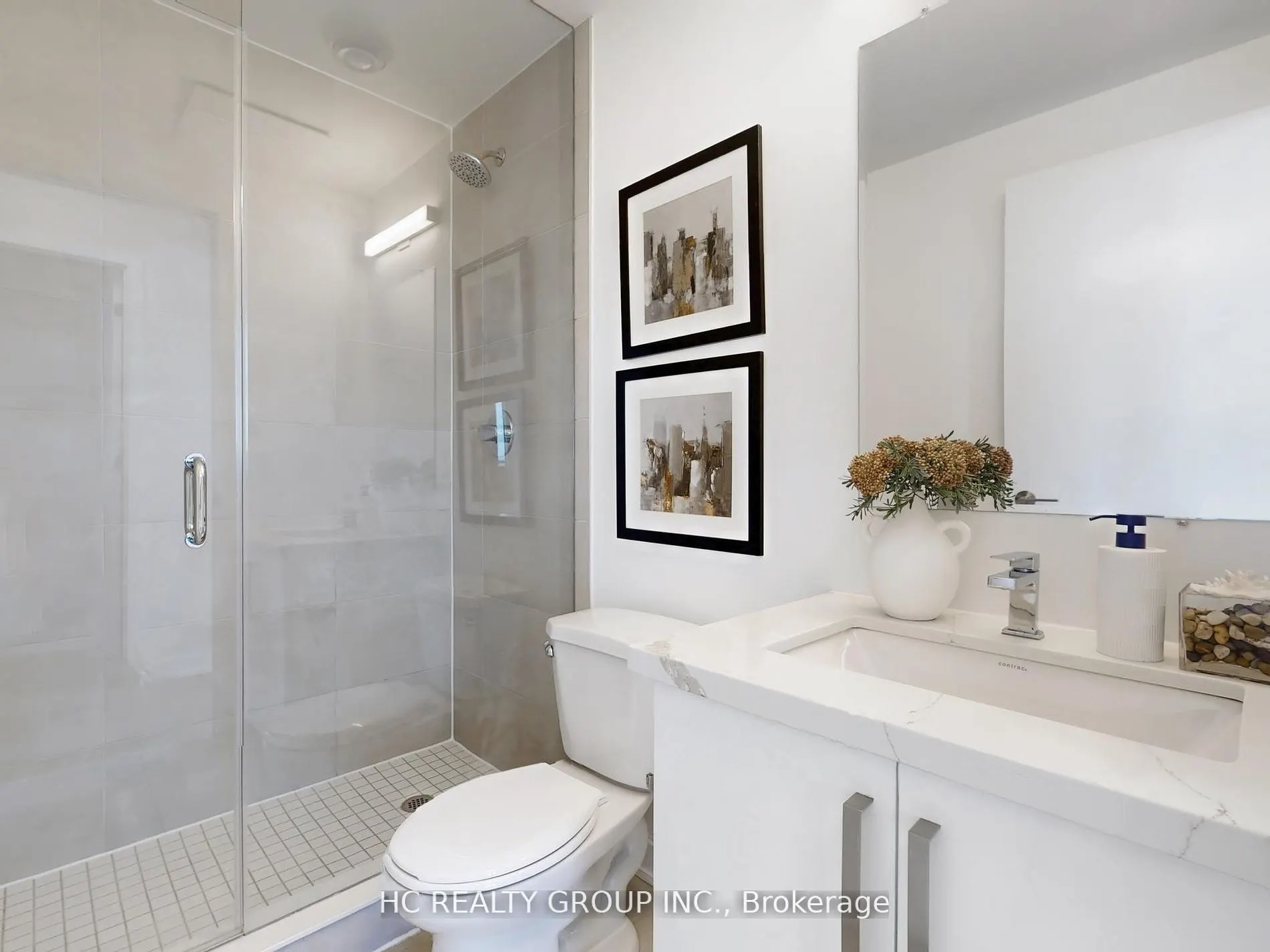 15 Ellerslie Avenue #LPH08