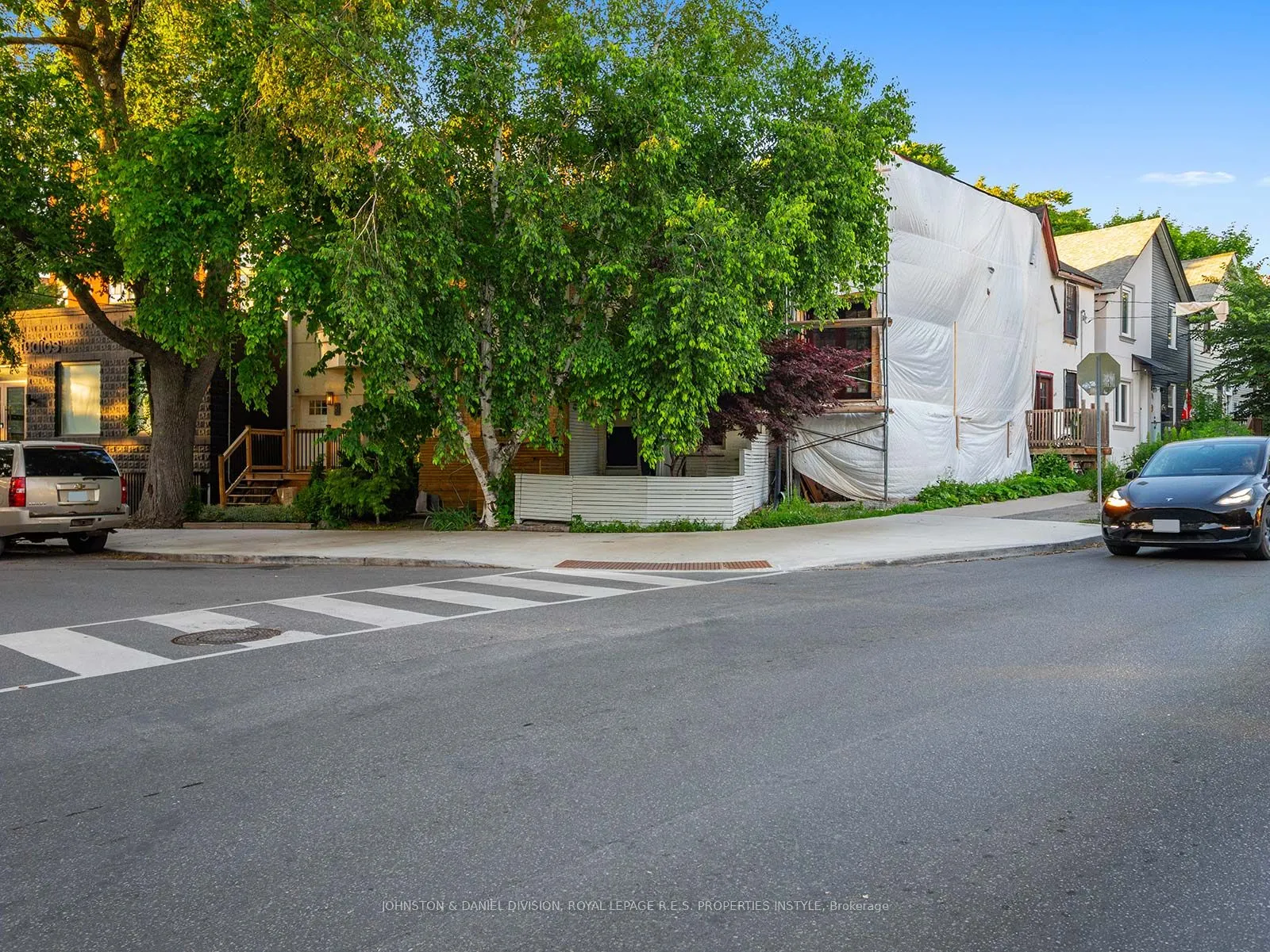 77 Walnut Avenue