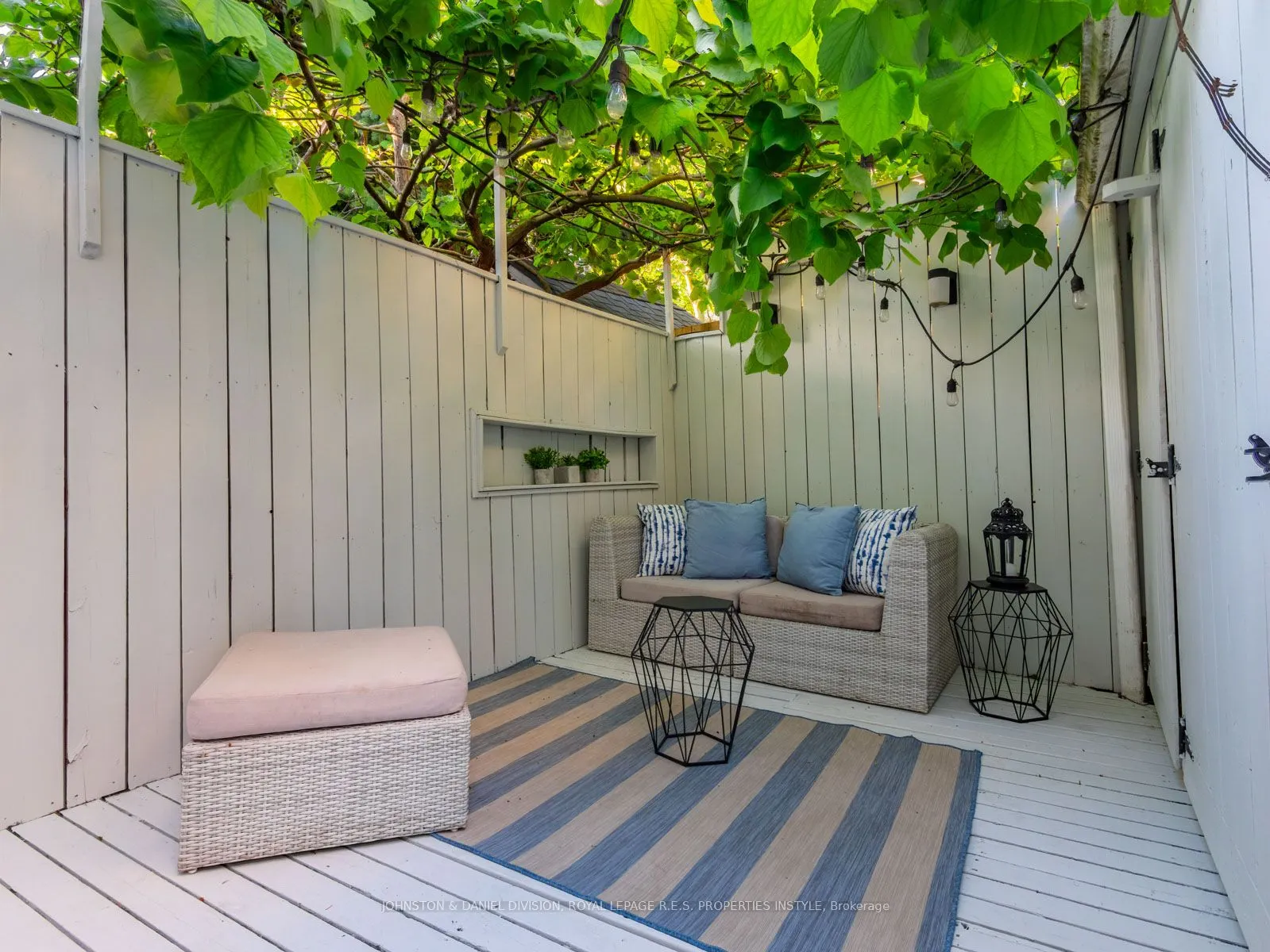 77 Walnut Avenue