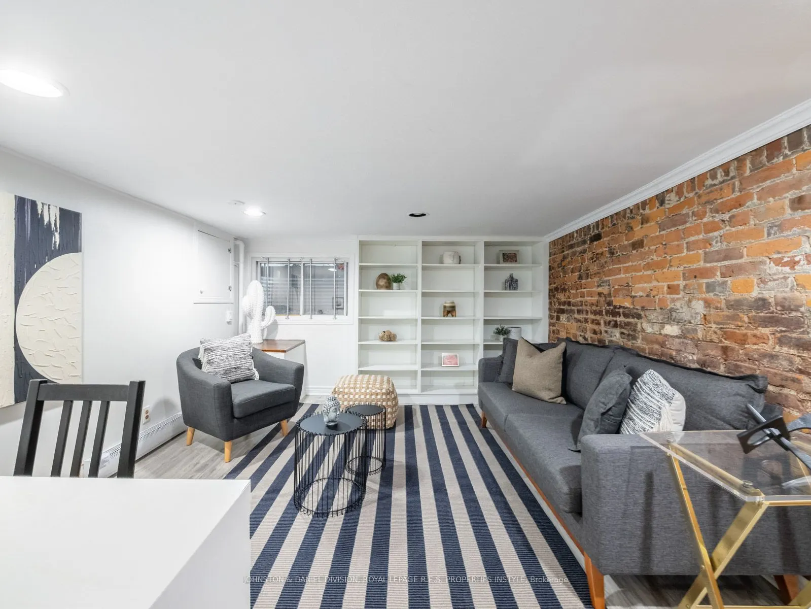 77 Walnut Avenue