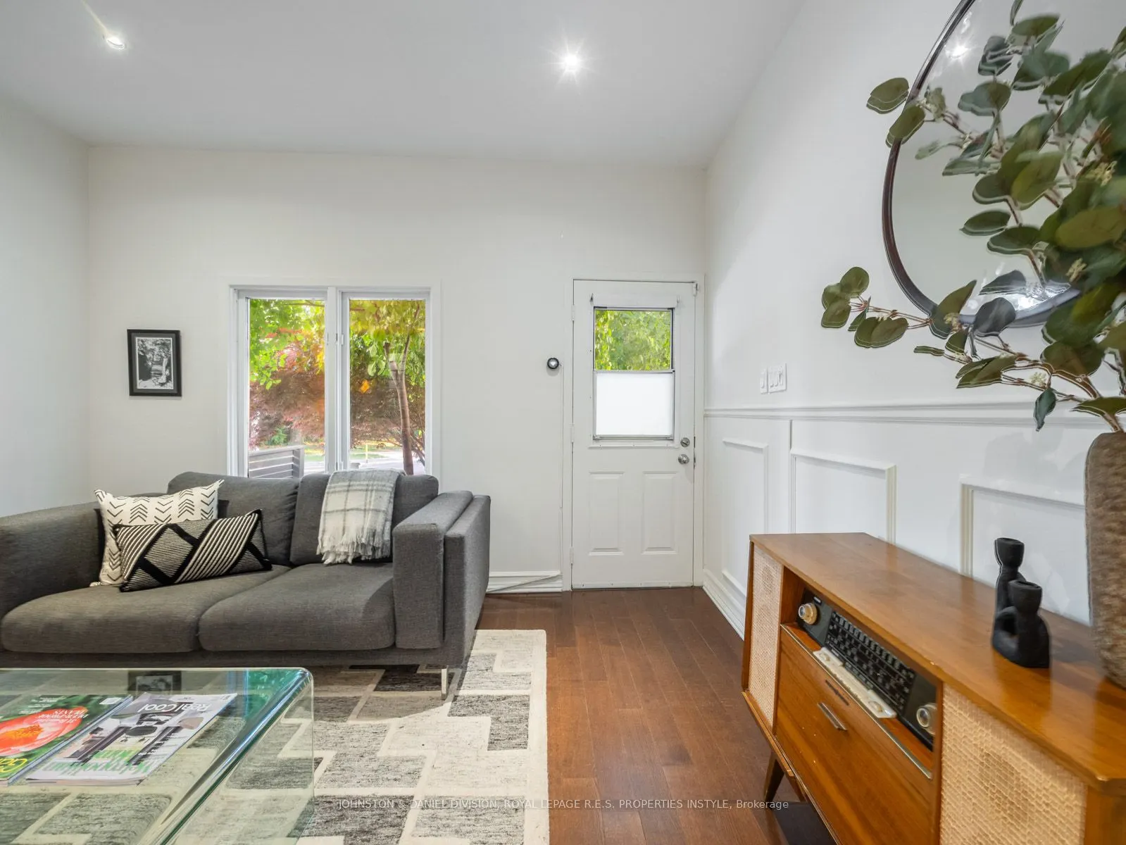 77 Walnut Avenue