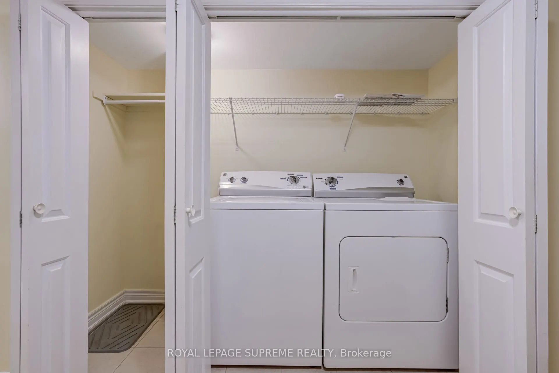 66 Kenwood Avenue, #Lower