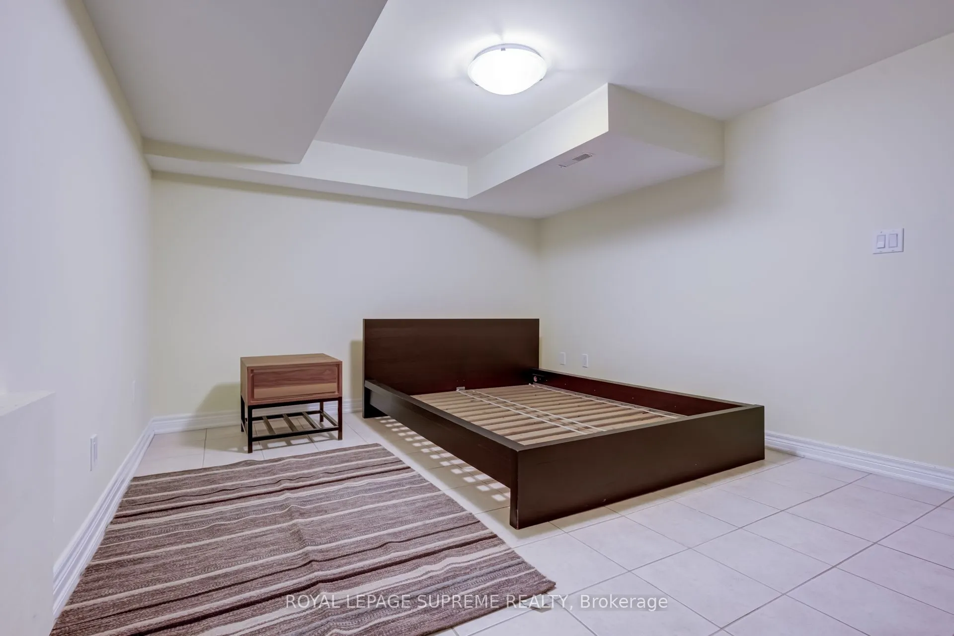 66 Kenwood Avenue, #Lower