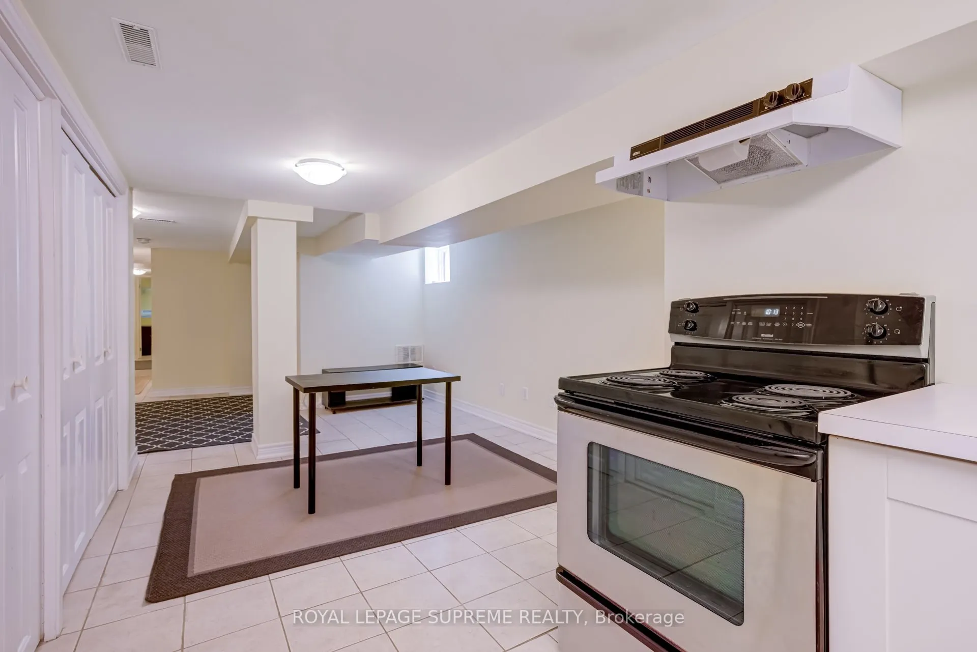 66 Kenwood Avenue, #Lower