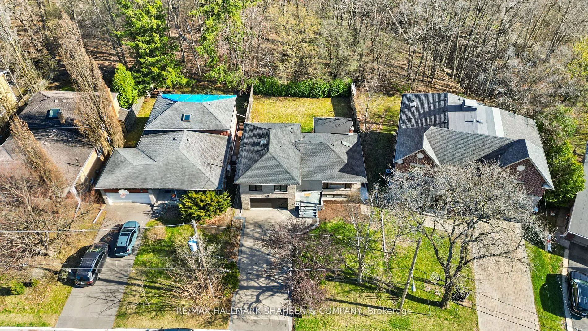 27 Christine Crescent