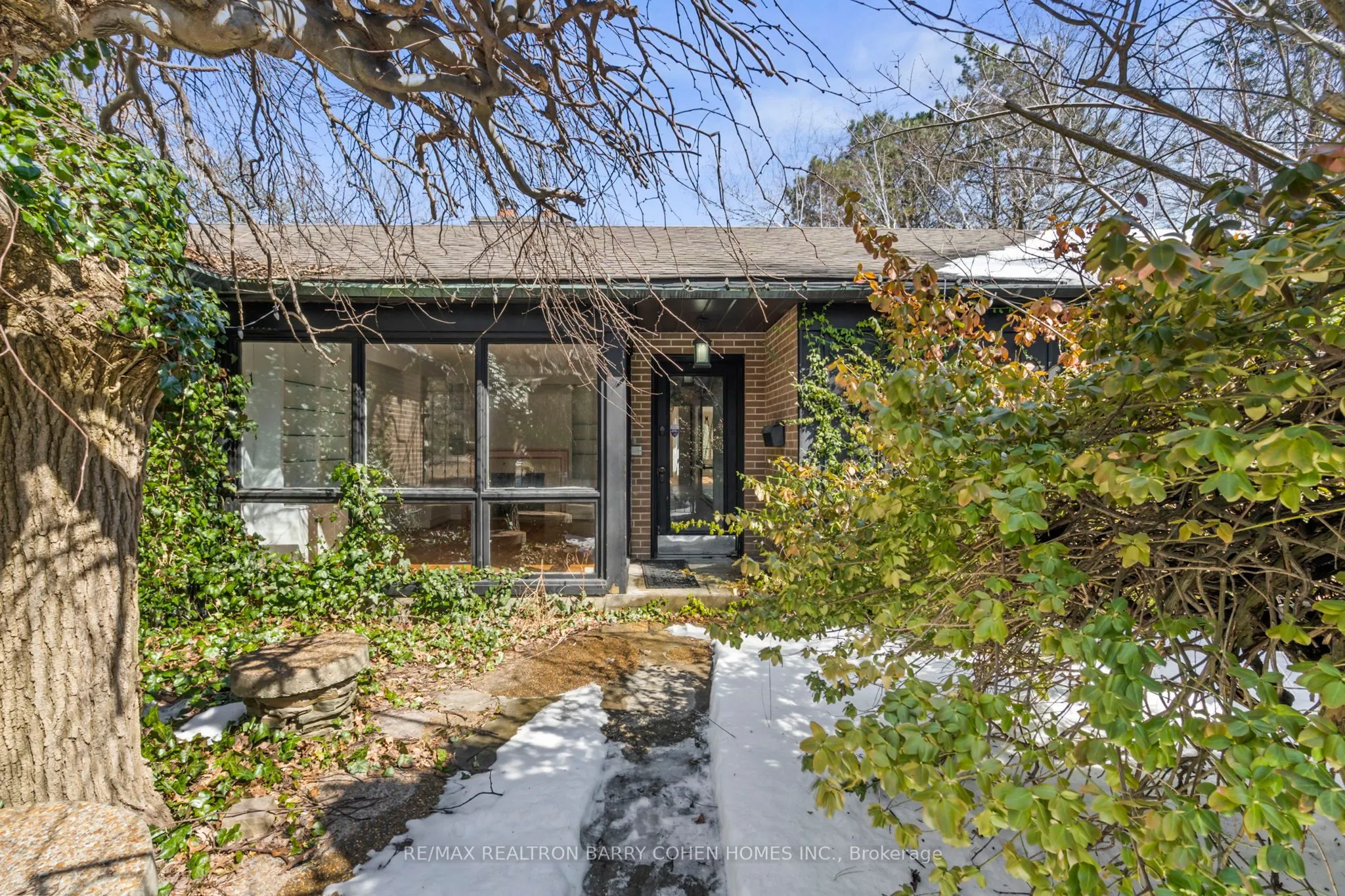44 The Bridle Path