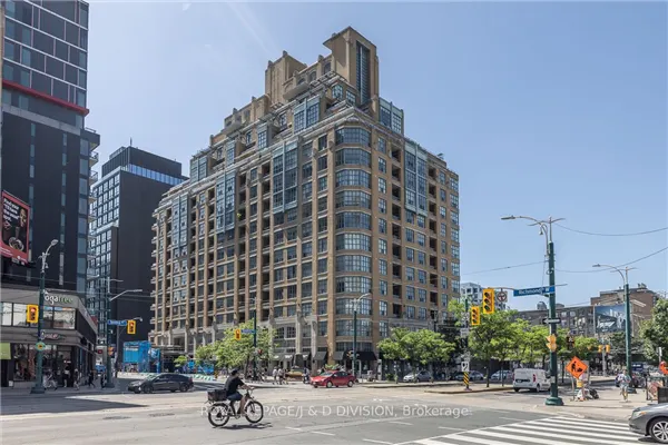 438 Richmond Street W