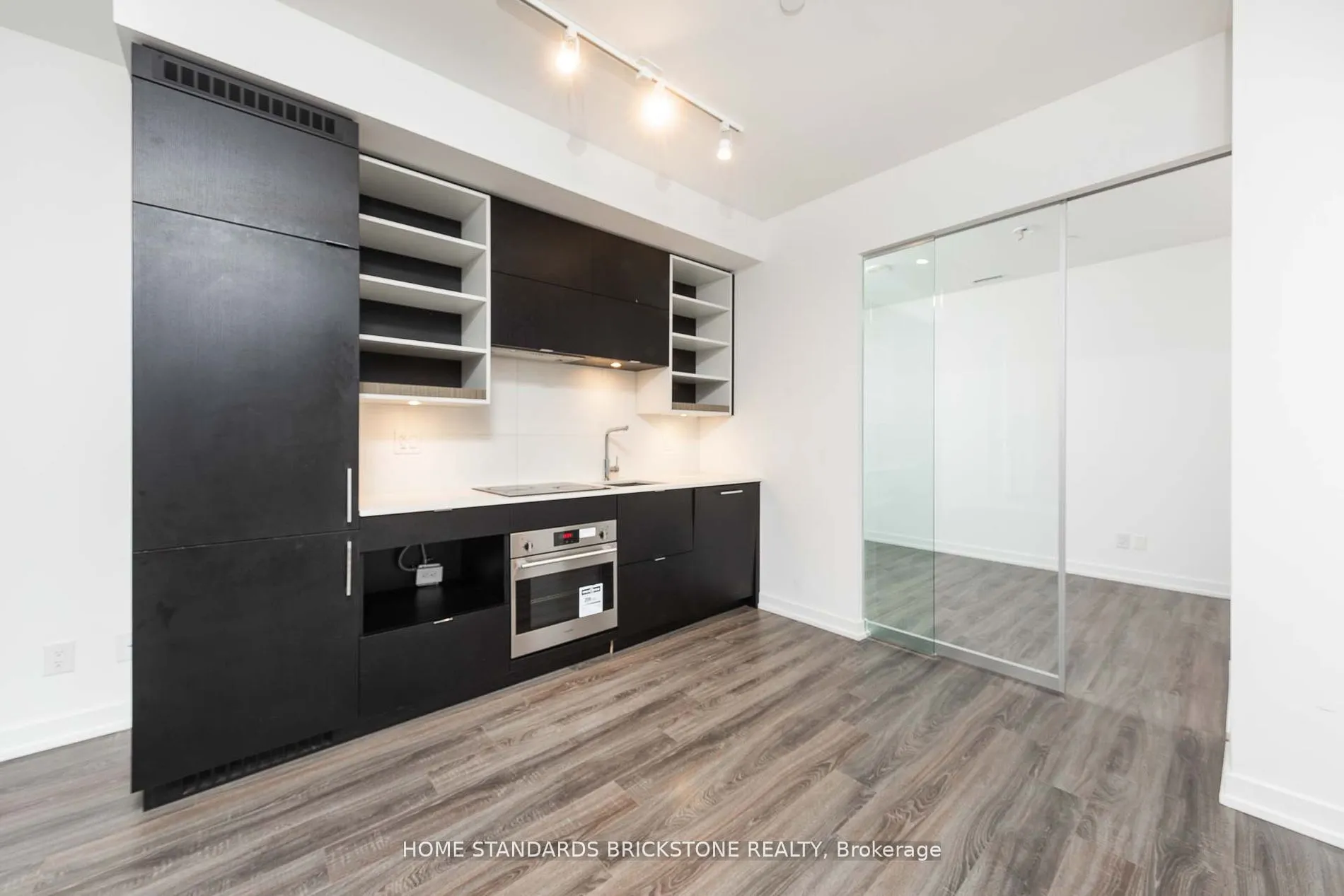 20 Edward Street, #510